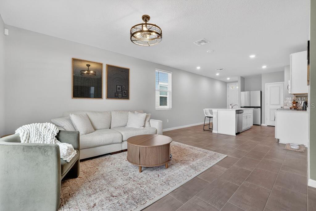 MONROE MEADOWS PB 86 PG 128 LOT 60 - Residential