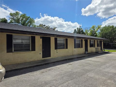 830 N CLAKE STREET 1 DELAND FL 32724