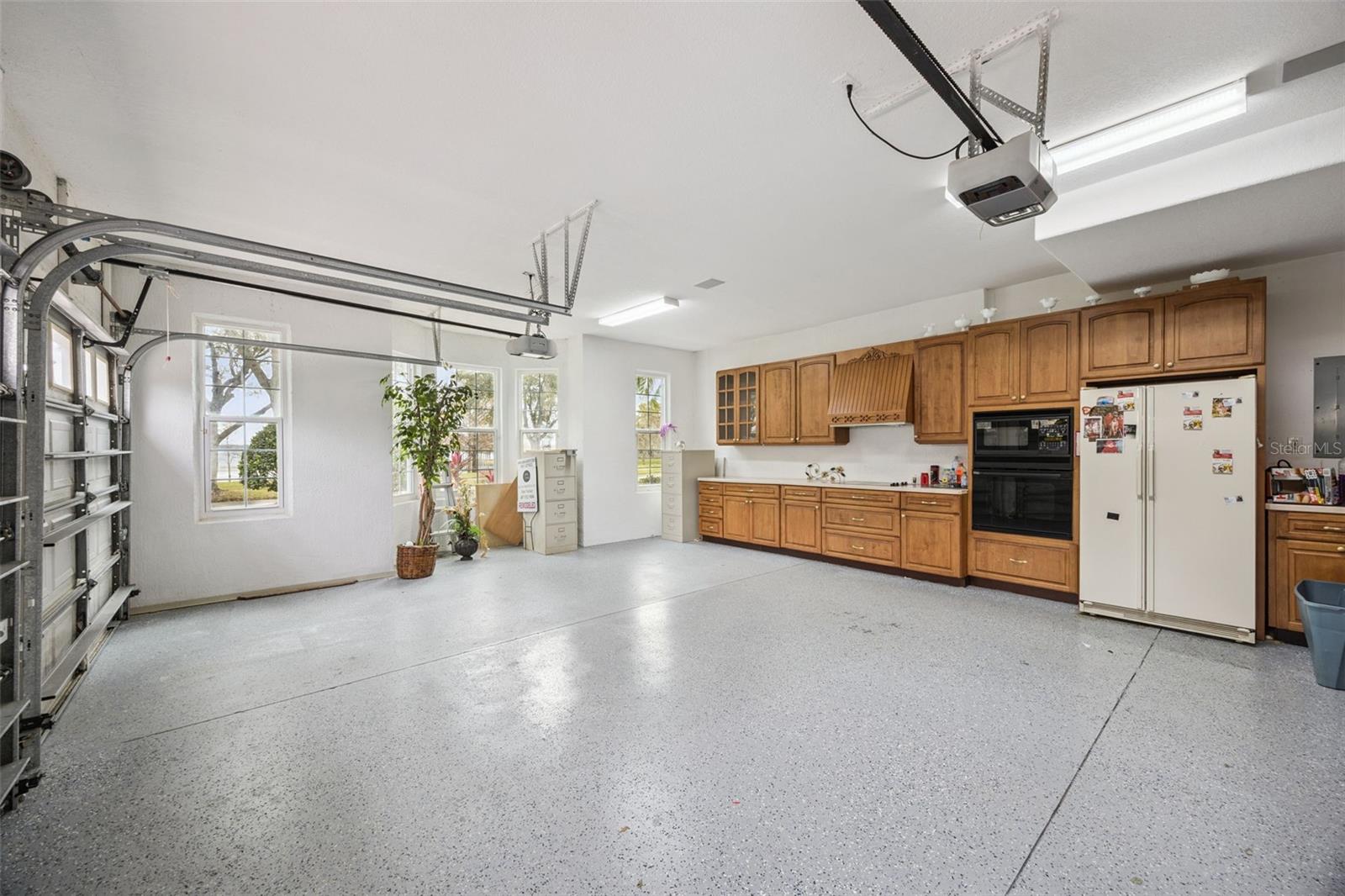 ESTATES AT PHILLIPS LANDING - Residential