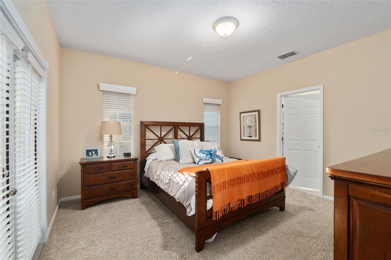 PARKWEST 800 - Residential