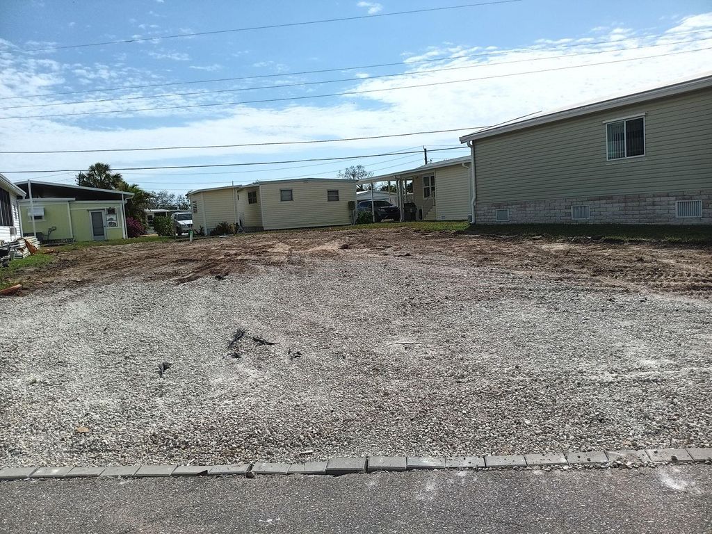 Venice Island Homes & Condos for Sale 33 Photo of 811 Bogie St #492, Venice, FL 34285 (MLS # N6135373)