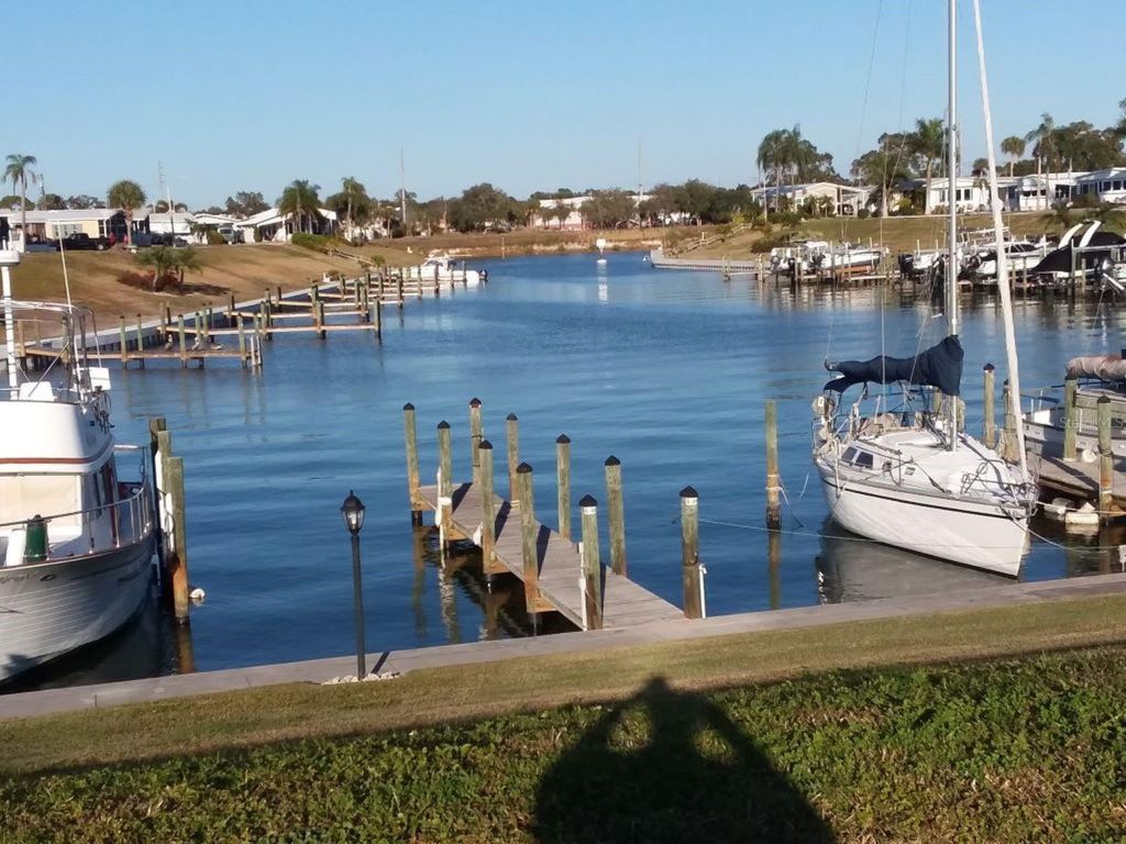Venice Island Homes & Condos for Sale 34 Photo of 811 Bogie St #492, Venice, FL 34285 (MLS # N6135373)