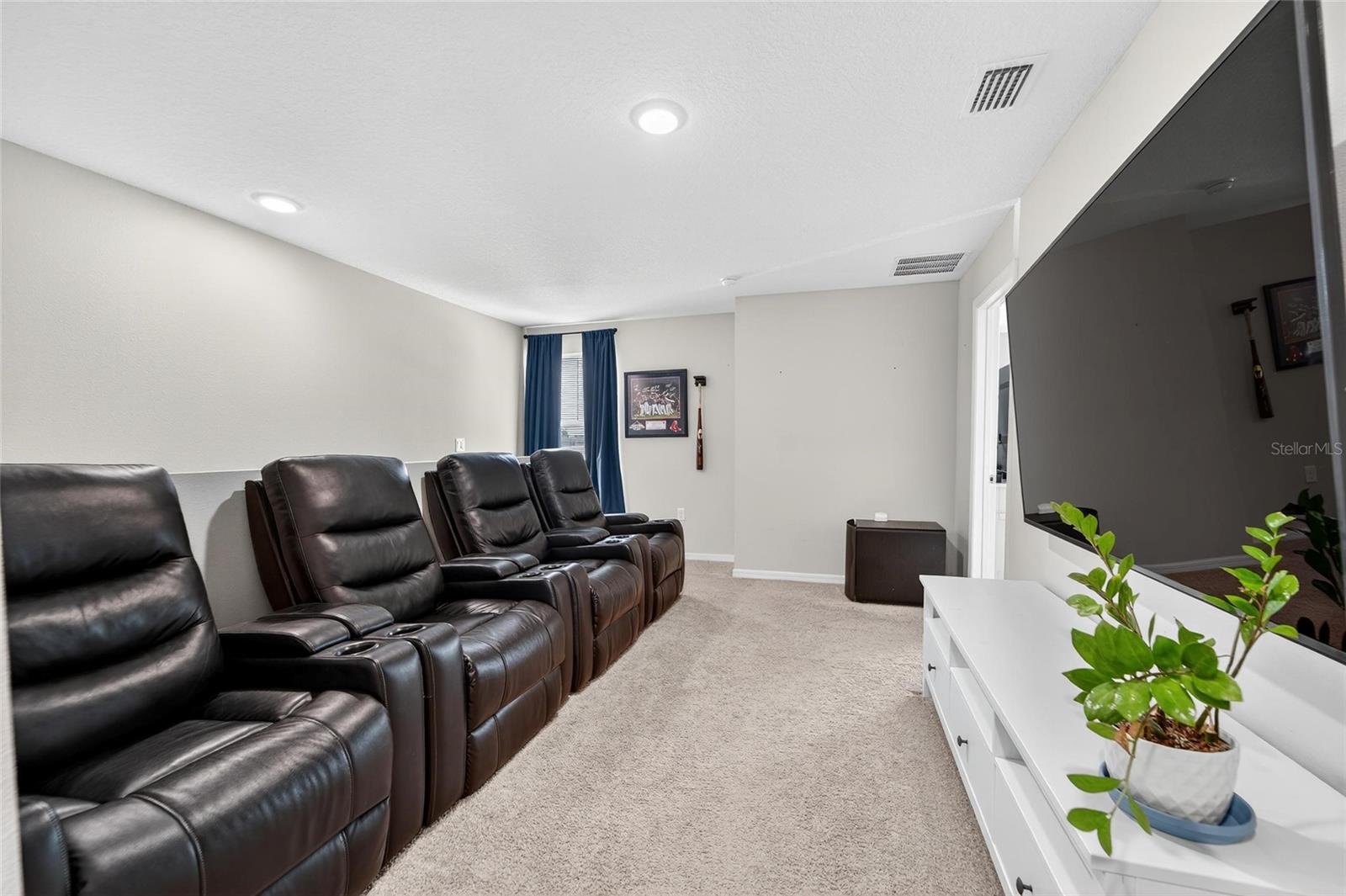 B & D HAWKSTONE PH 1 - Residential