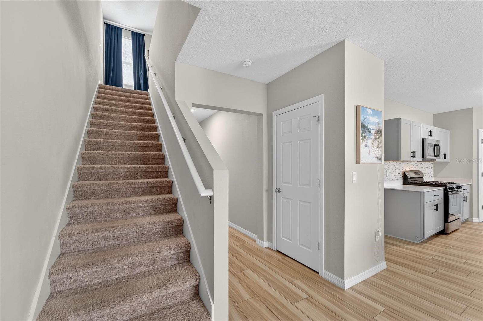 B & D HAWKSTONE PH 1 - Residential