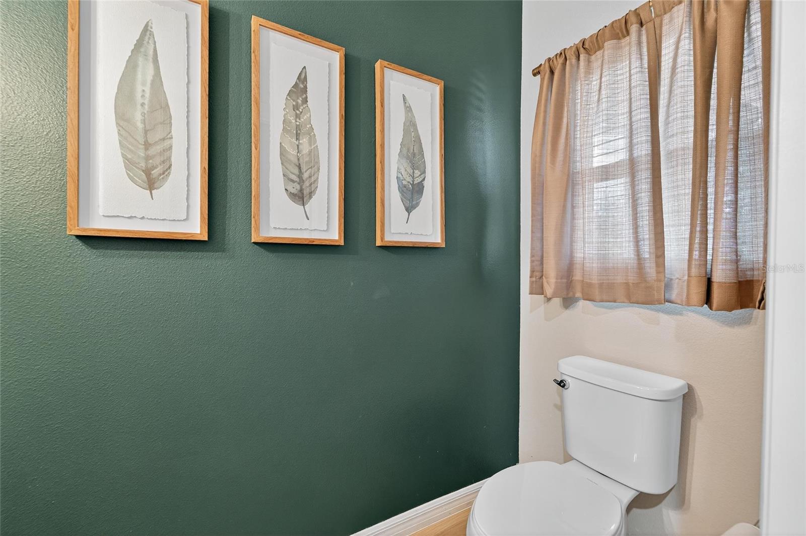 B & D HAWKSTONE PH 1 - Residential