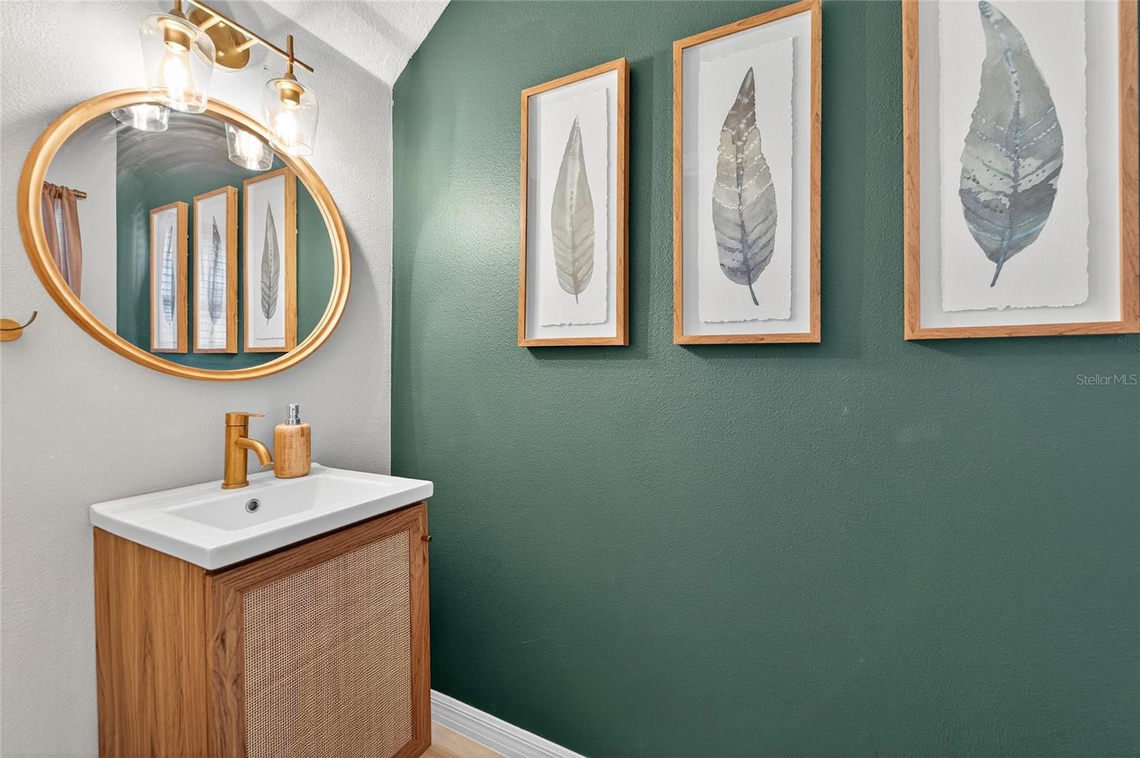B & D HAWKSTONE PH 1 - Residential