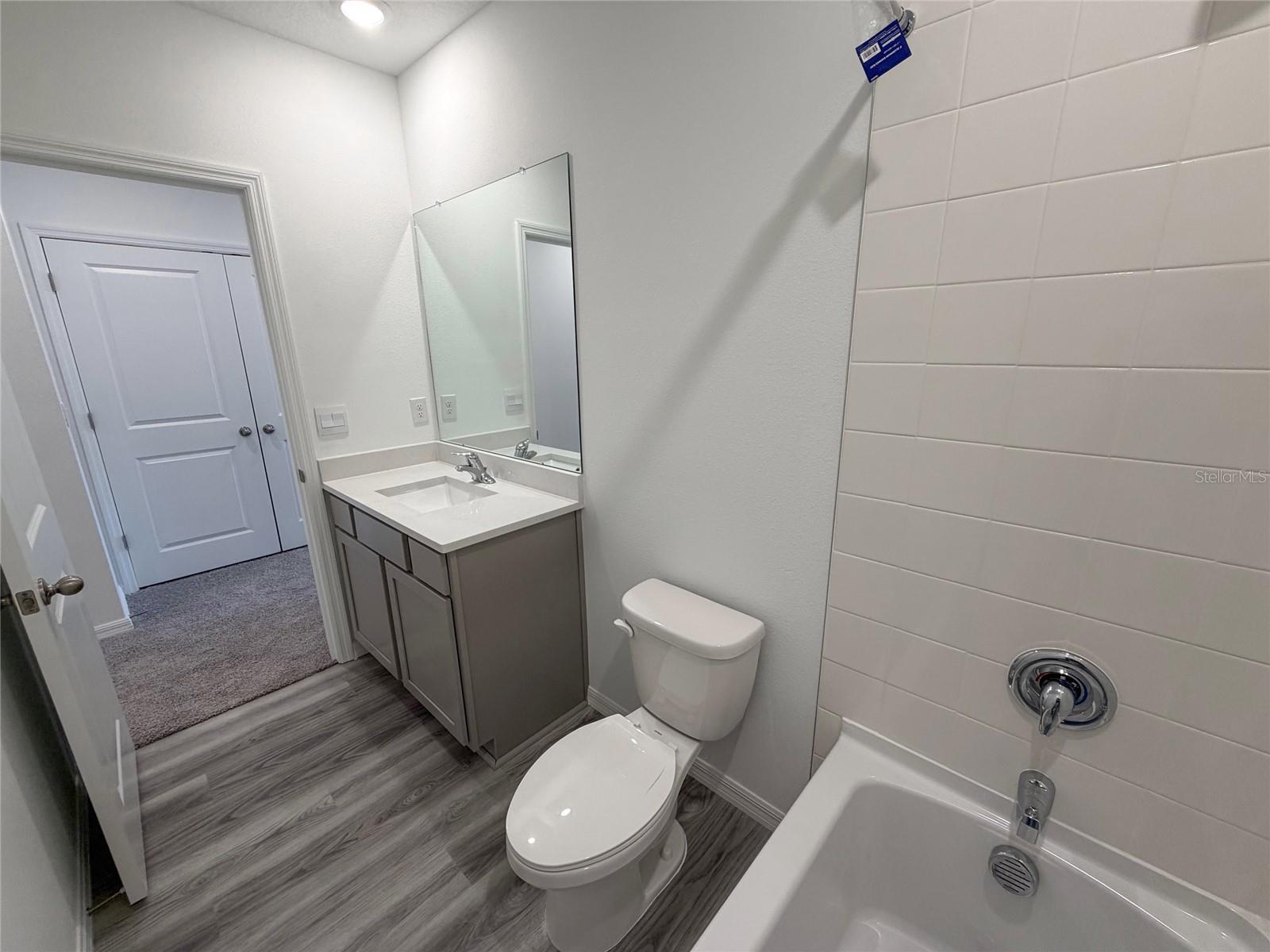 ANGELINE PH 3B-2 - Residential Lease