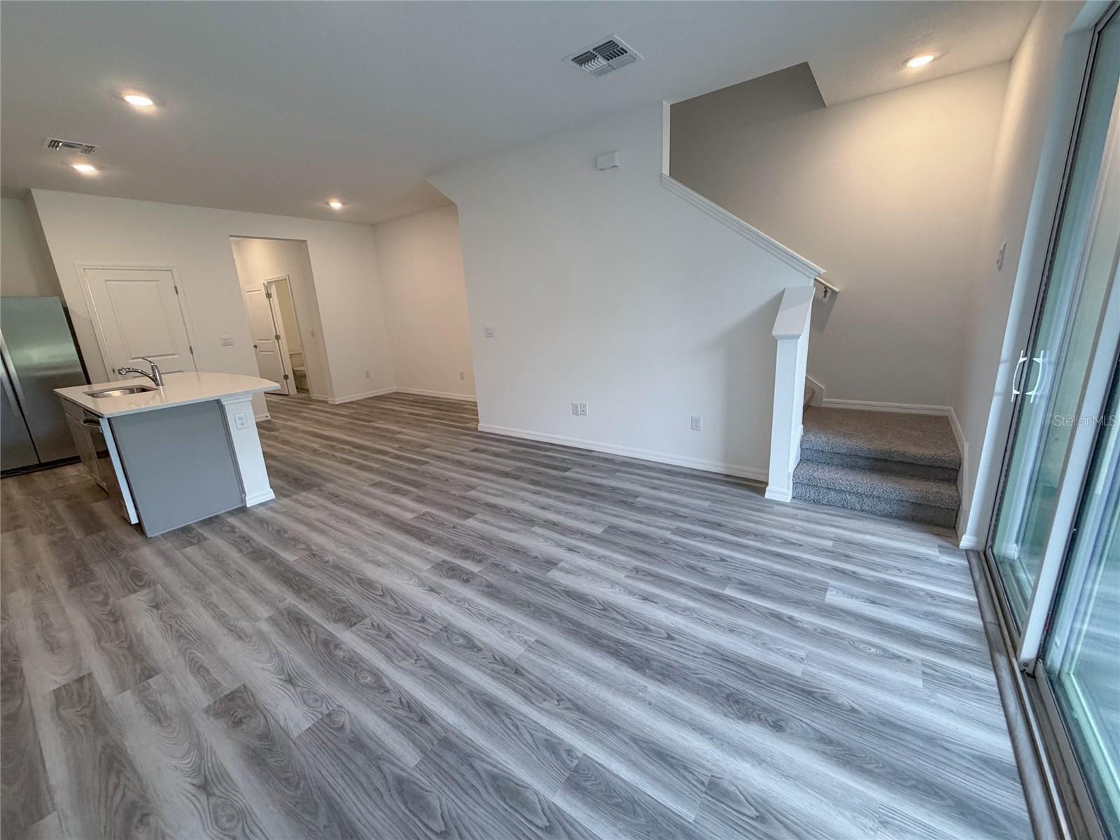 ANGELINE PH 3B-2 - Residential Lease