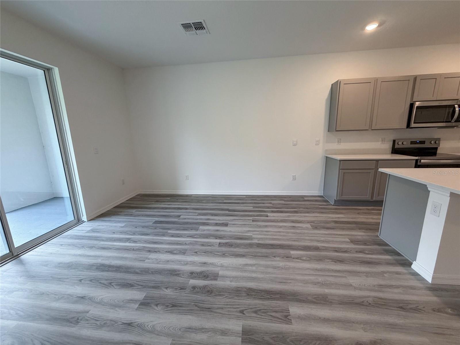 ANGELINE PH 3B-2 - Residential Lease