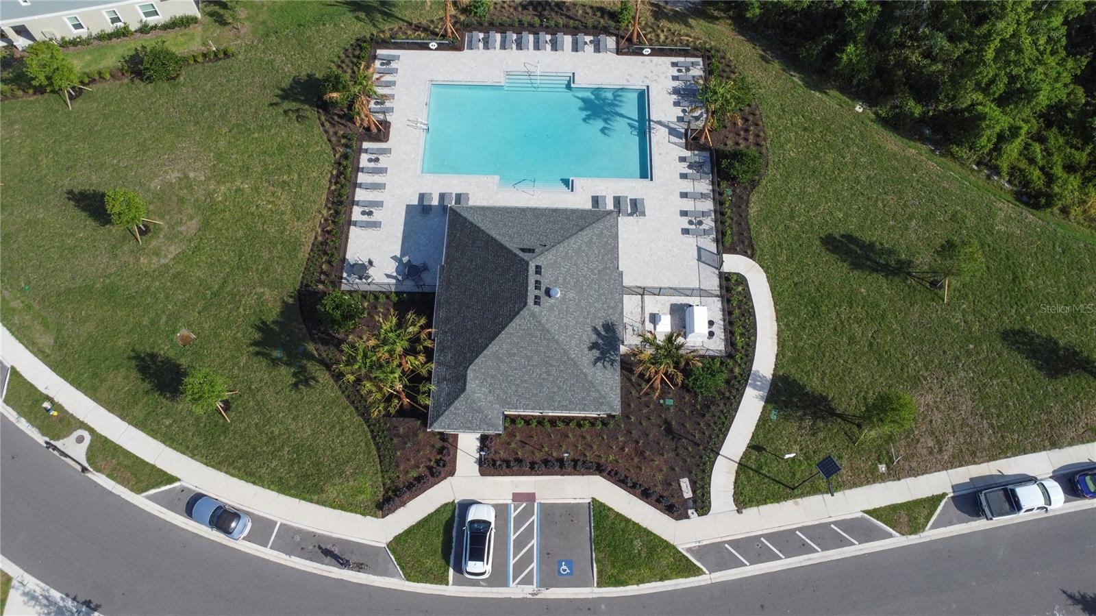 ANGELINE PH 3B-2 - Residential Lease