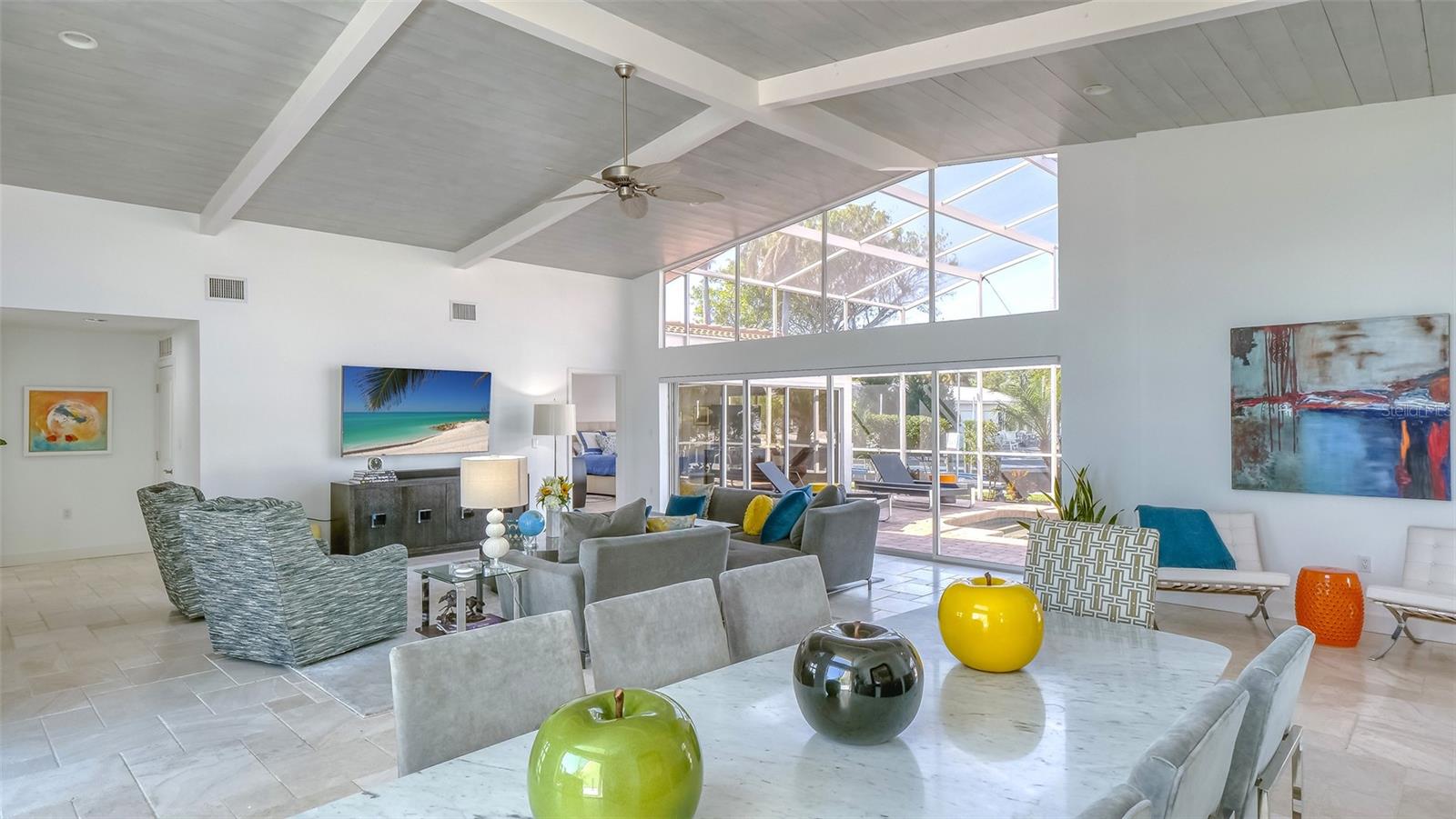 COUNTRY CLUB SHORES - Residential