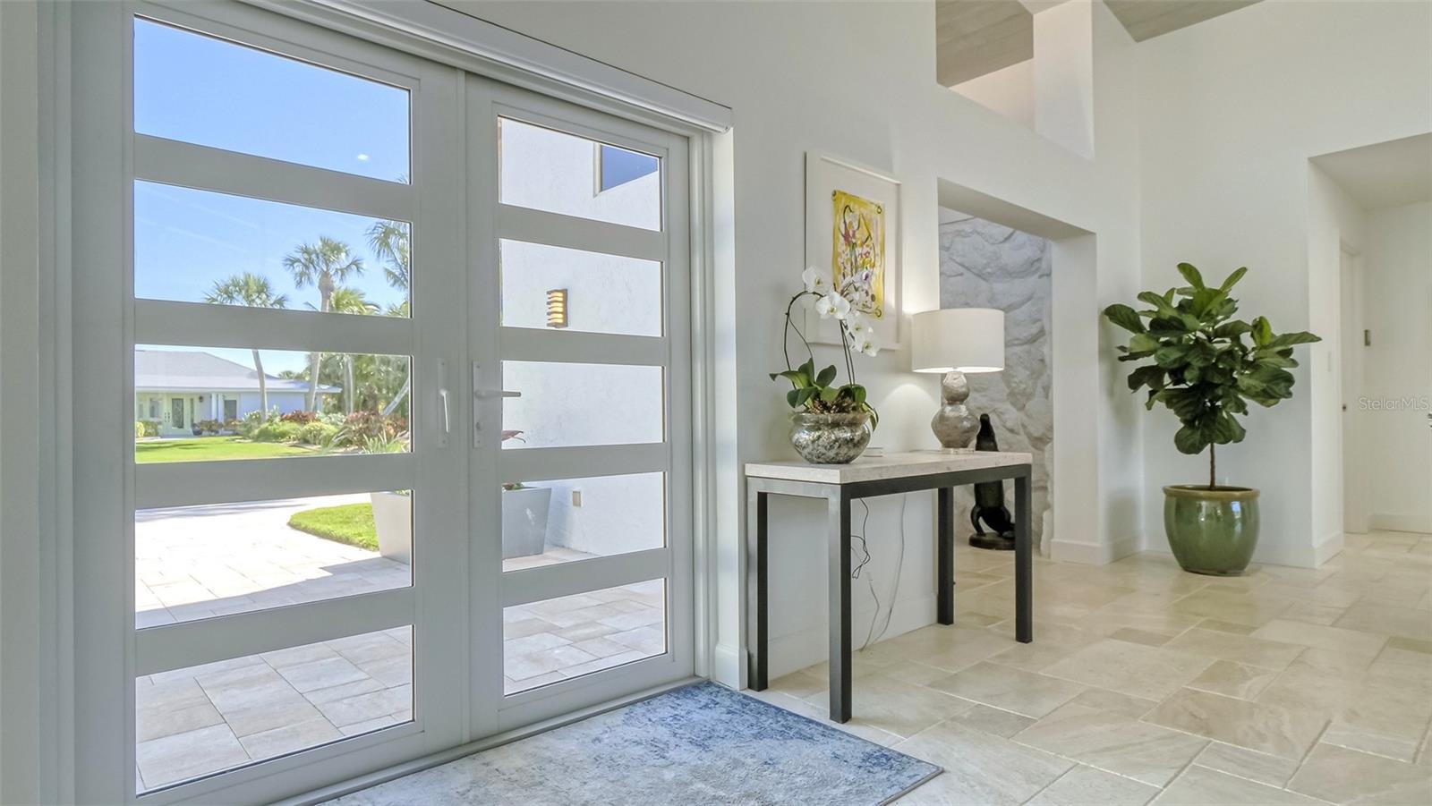 COUNTRY CLUB SHORES - Residential