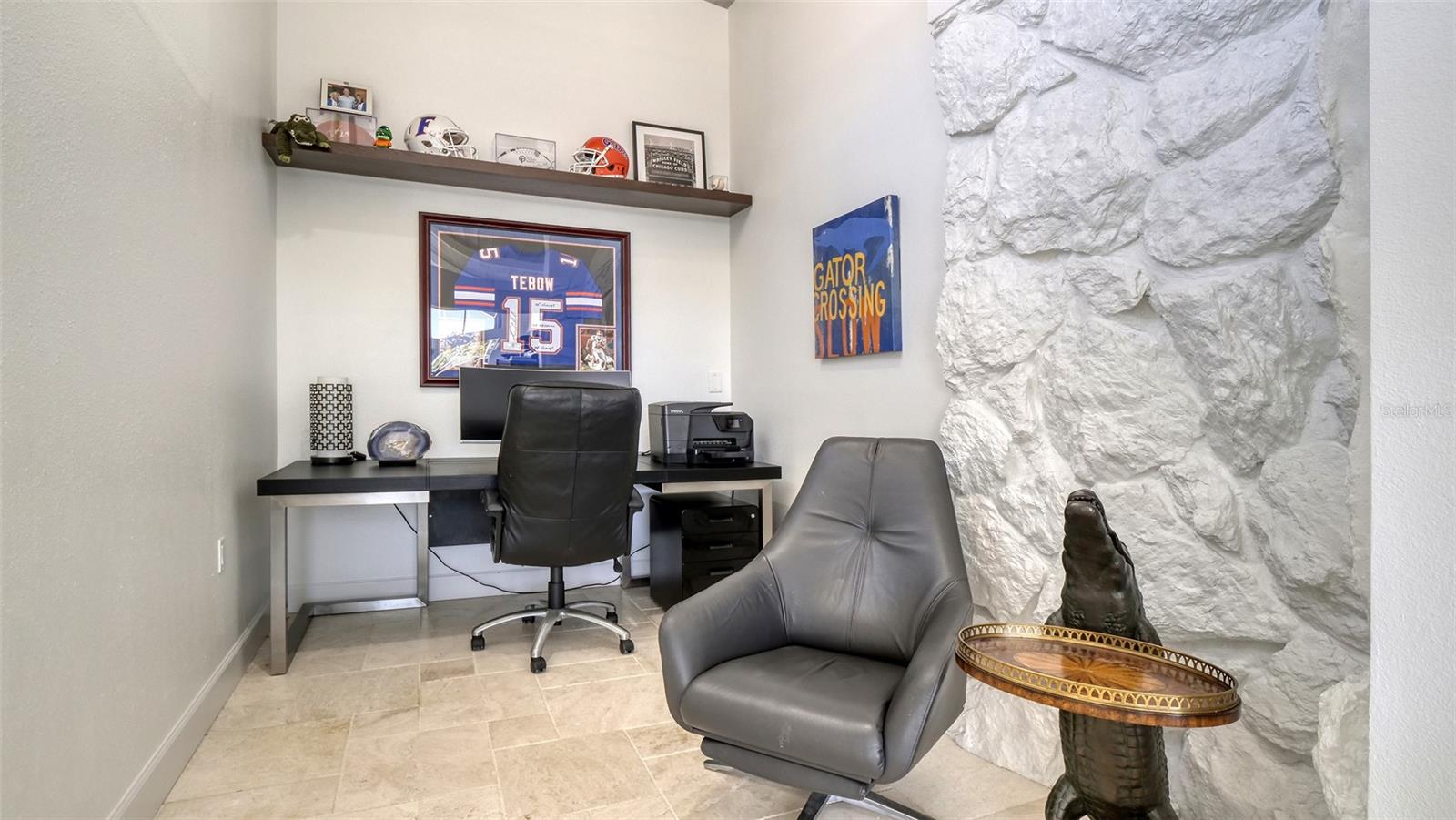 COUNTRY CLUB SHORES - Residential