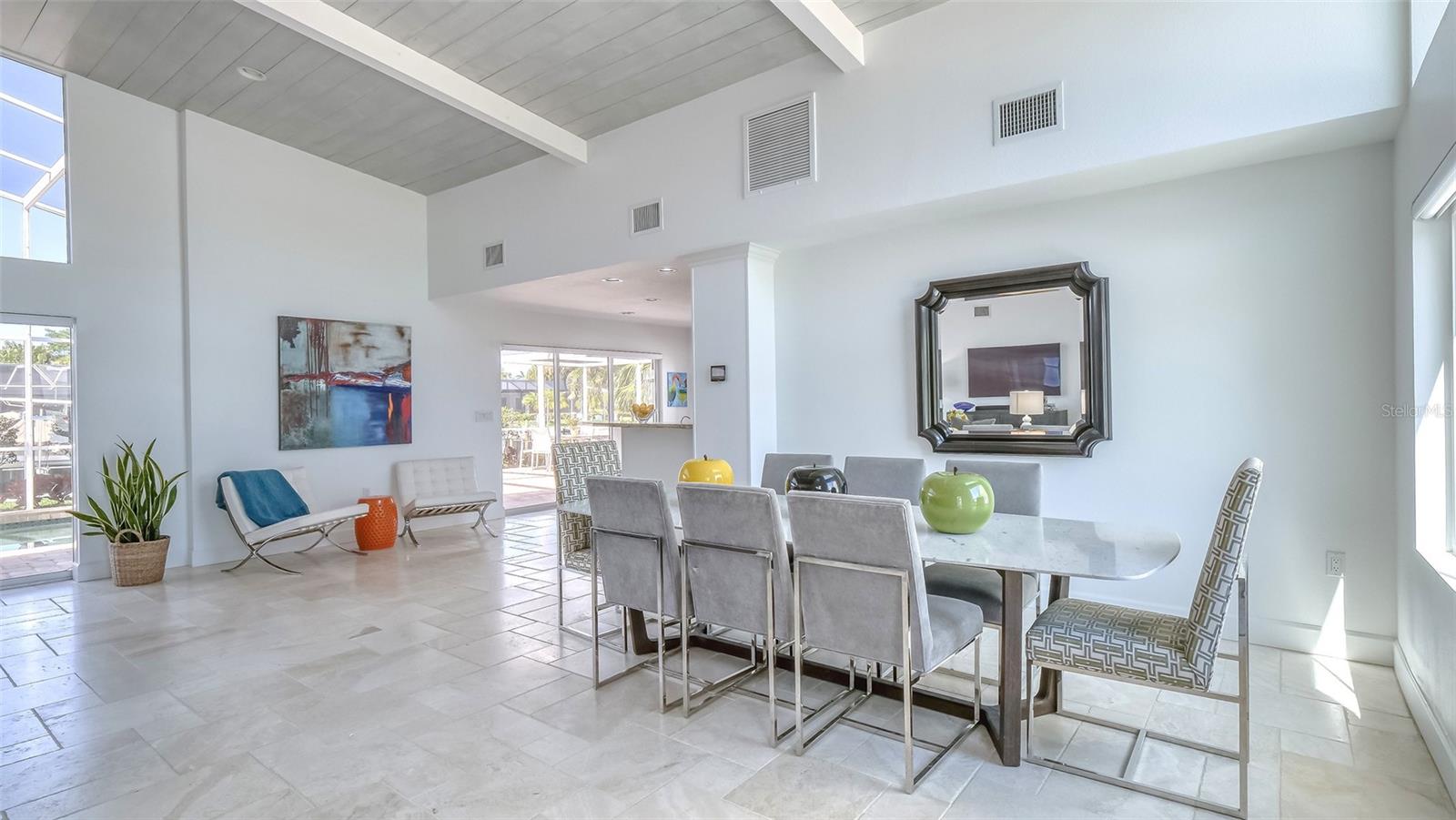 COUNTRY CLUB SHORES - Residential