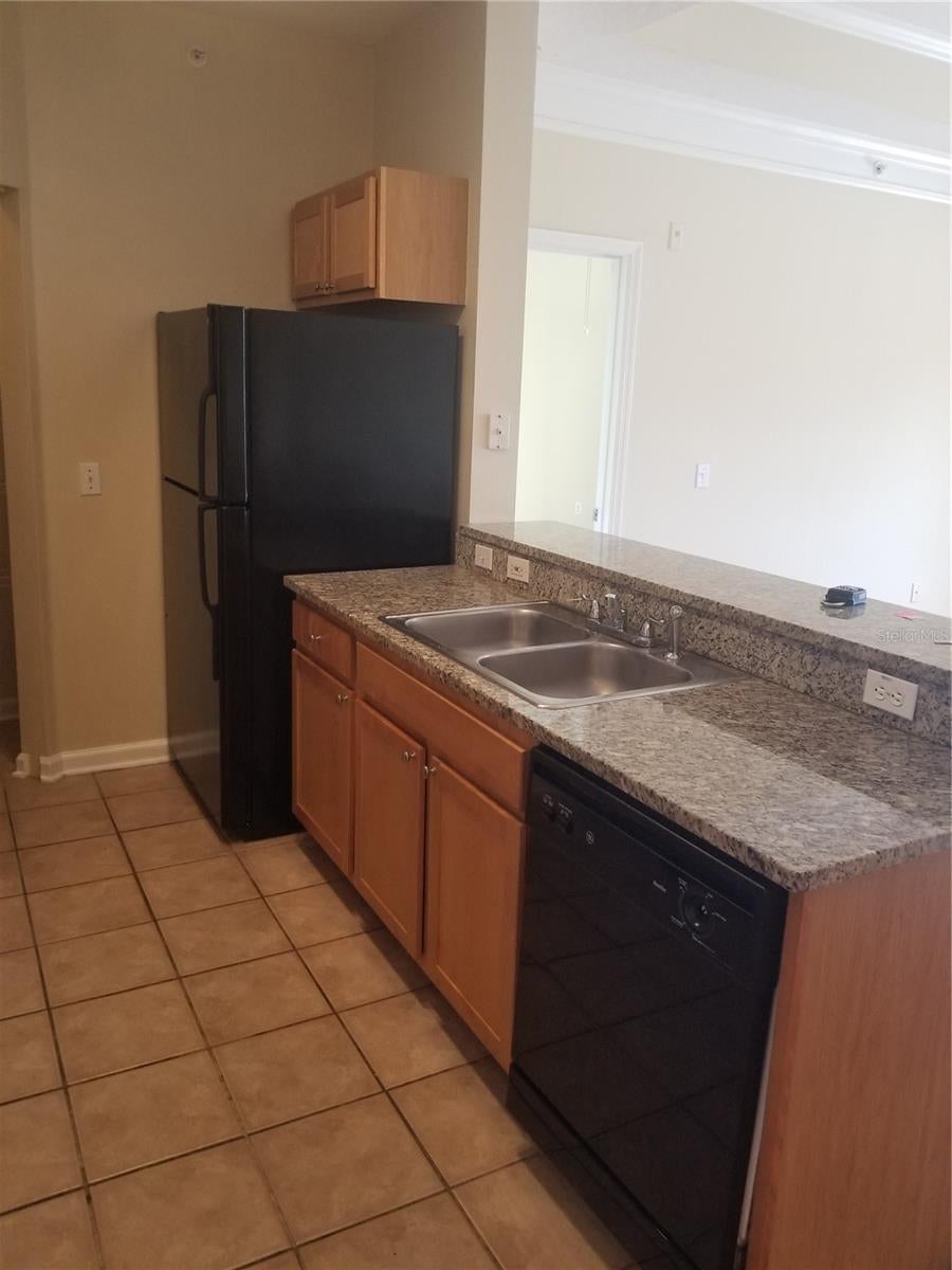 GRAND KEY A CONDO - Residential Lease