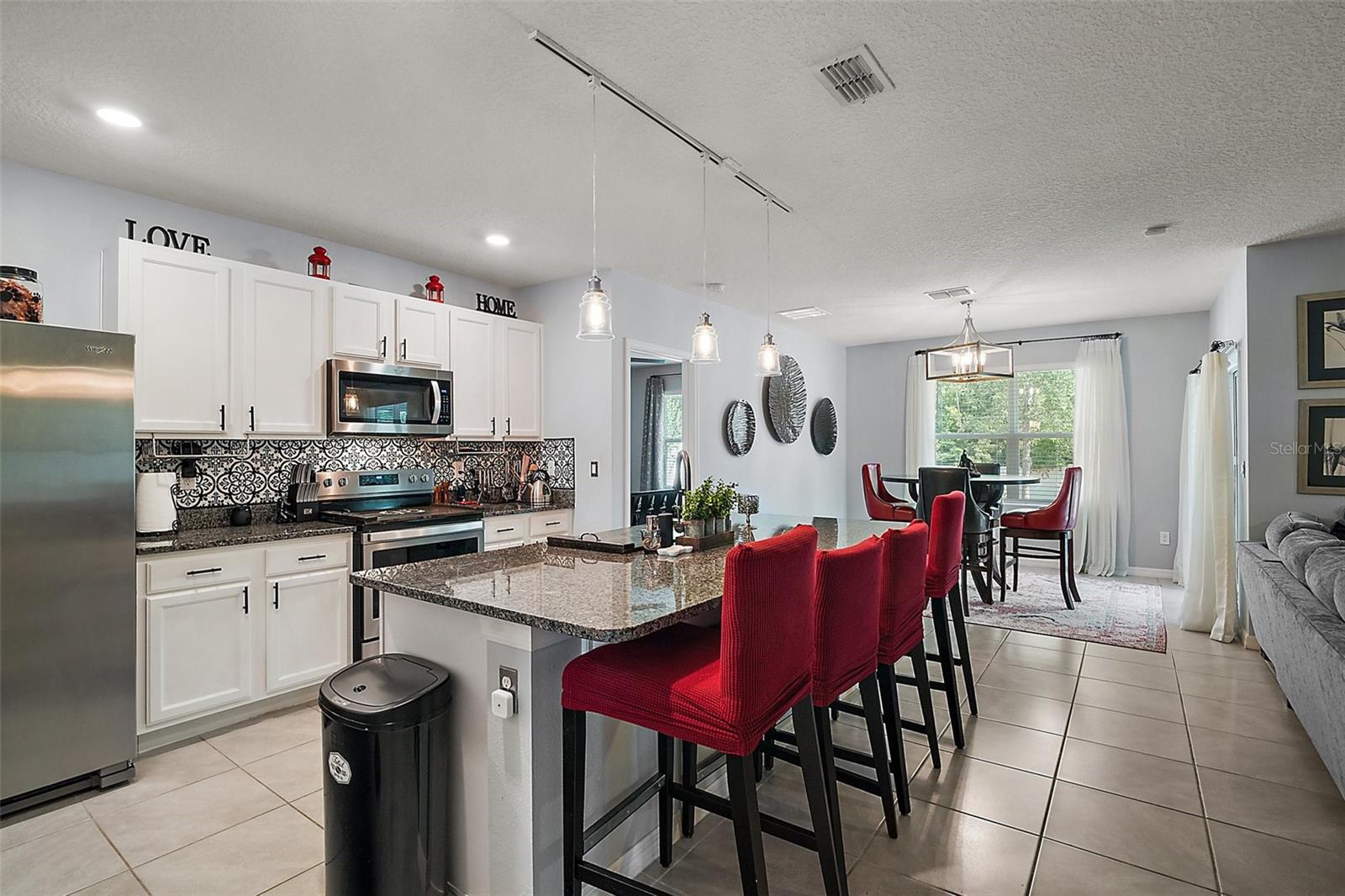 6768 CORAL BERRY DR