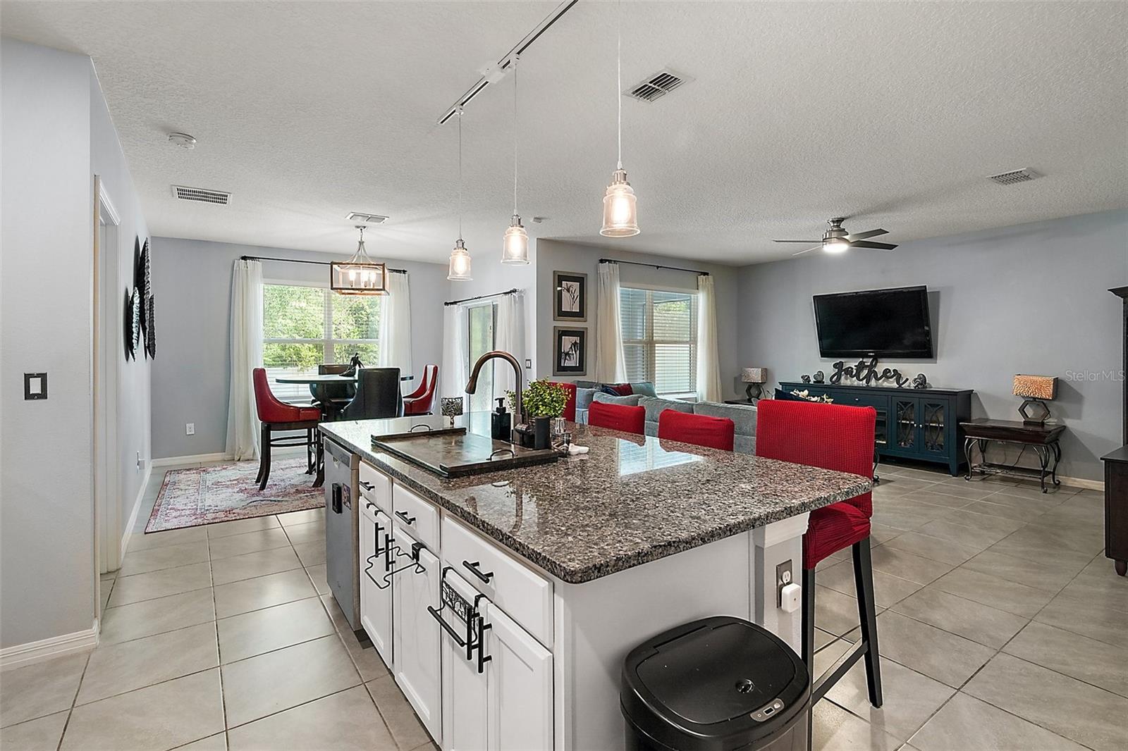 6768 CORAL BERRY DR