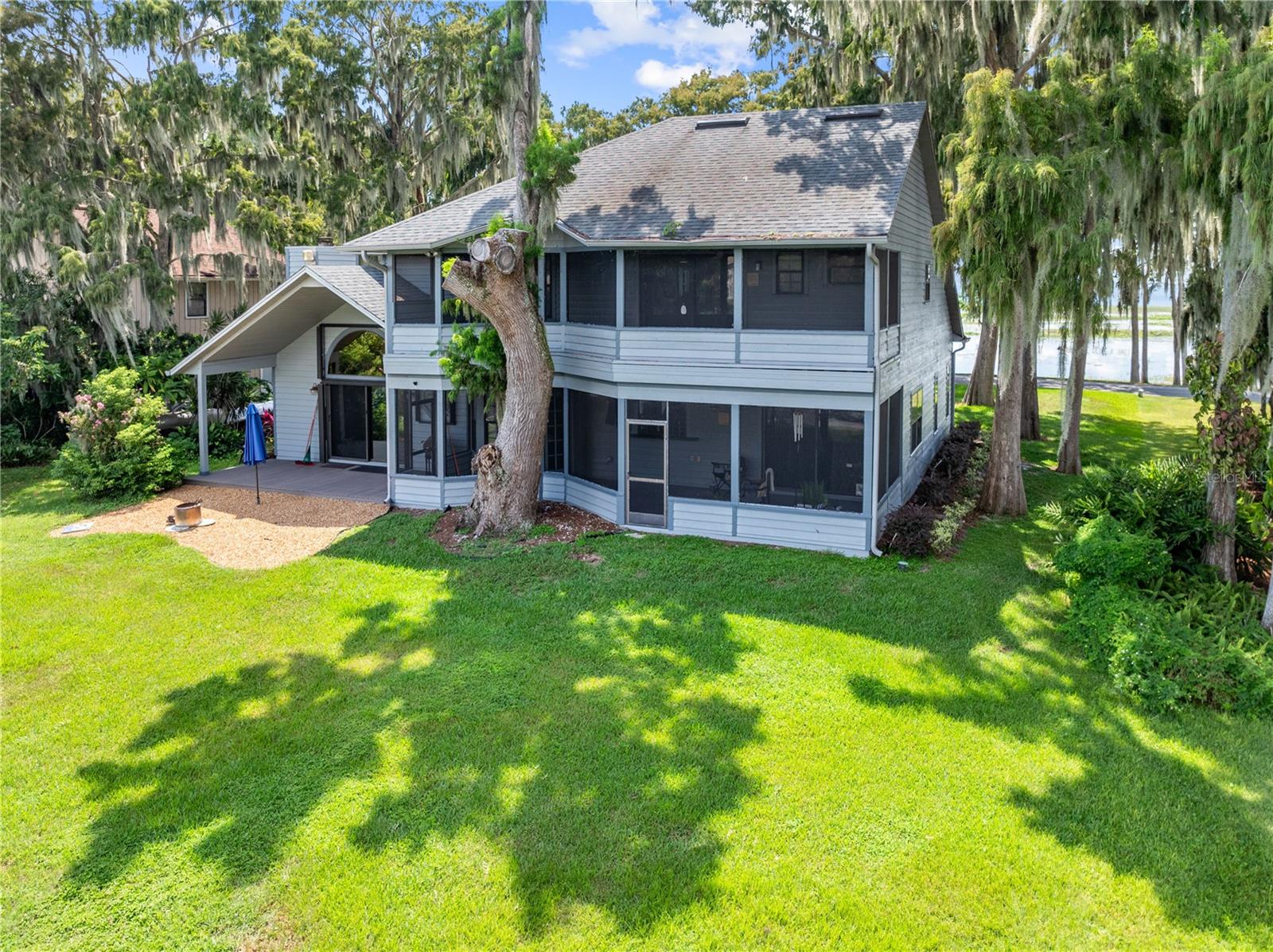 1465 RIVIERA DRIVE