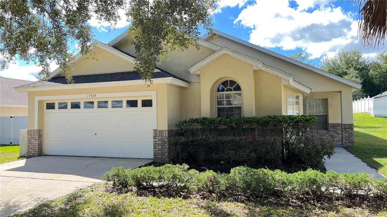 ORANGE TREE PH 03 LT 301 BEING IN 14-24-2 - Residential Lease