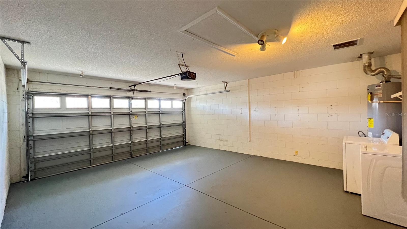 ORANGE TREE PH 03 LT 301 BEING IN 14-24-2 - Residential Lease