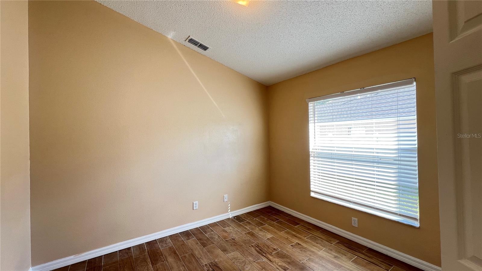 ORANGE TREE PH 03 LT 301 BEING IN 14-24-2 - Residential Lease