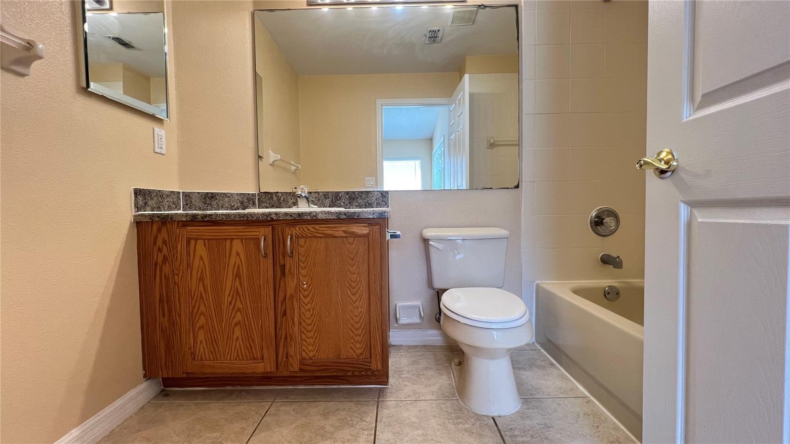 ORANGE TREE PH 03 LT 301 BEING IN 14-24-2 - Residential Lease