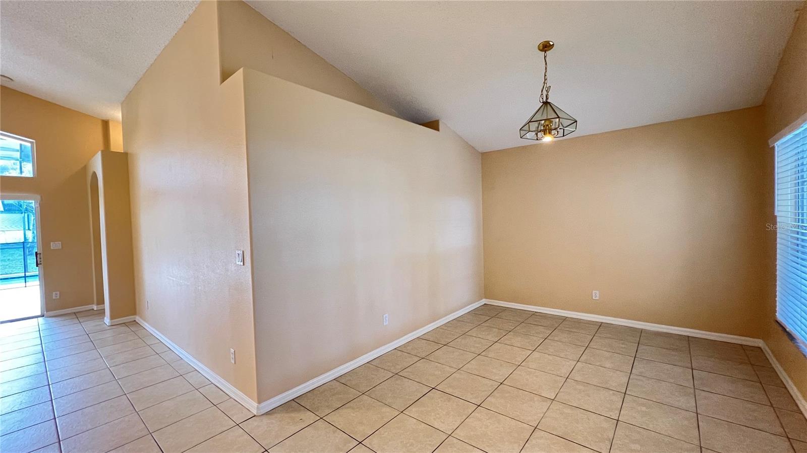 ORANGE TREE PH 03 LT 301 BEING IN 14-24-2 - Residential Lease