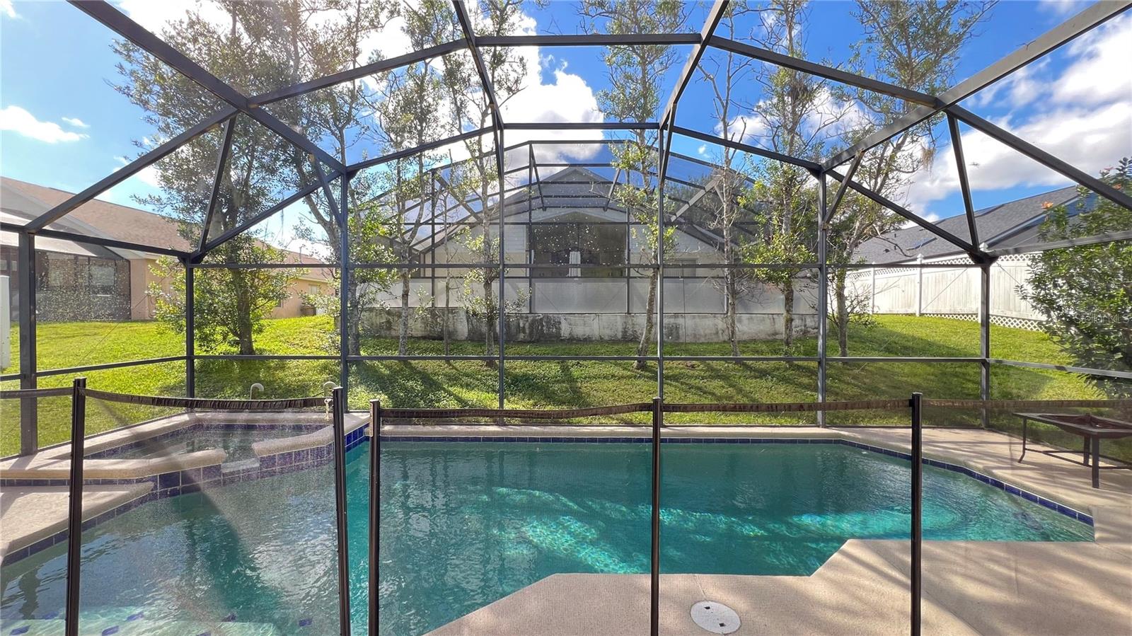 ORANGE TREE PH 03 LT 301 BEING IN 14-24-2 - Residential Lease