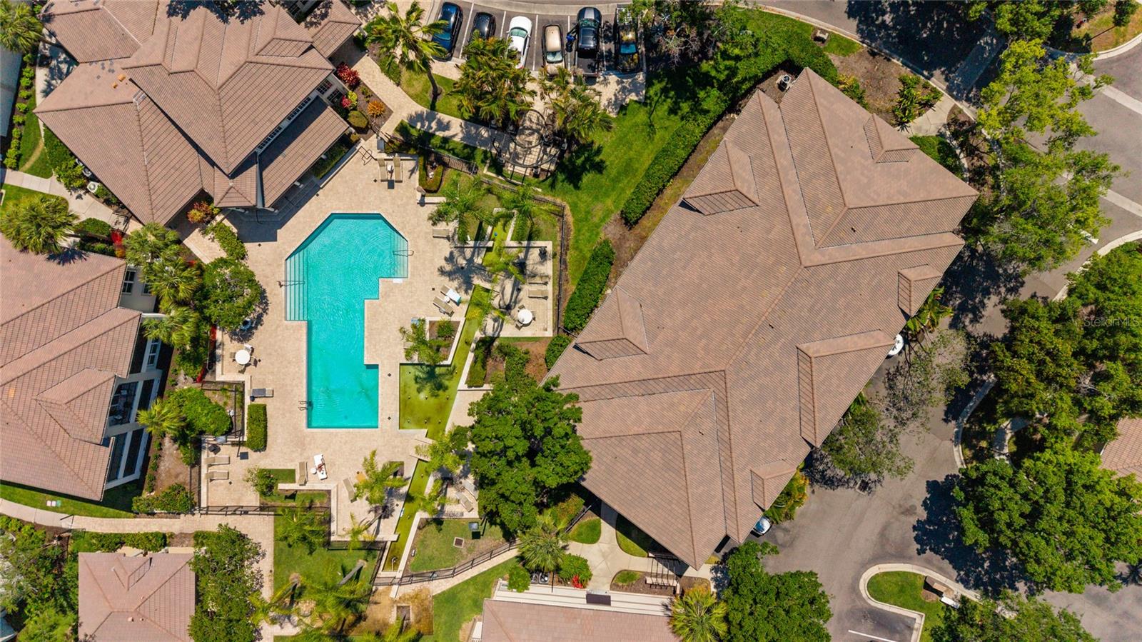 ISLAND WALK A CONDOMINIUM - Residential