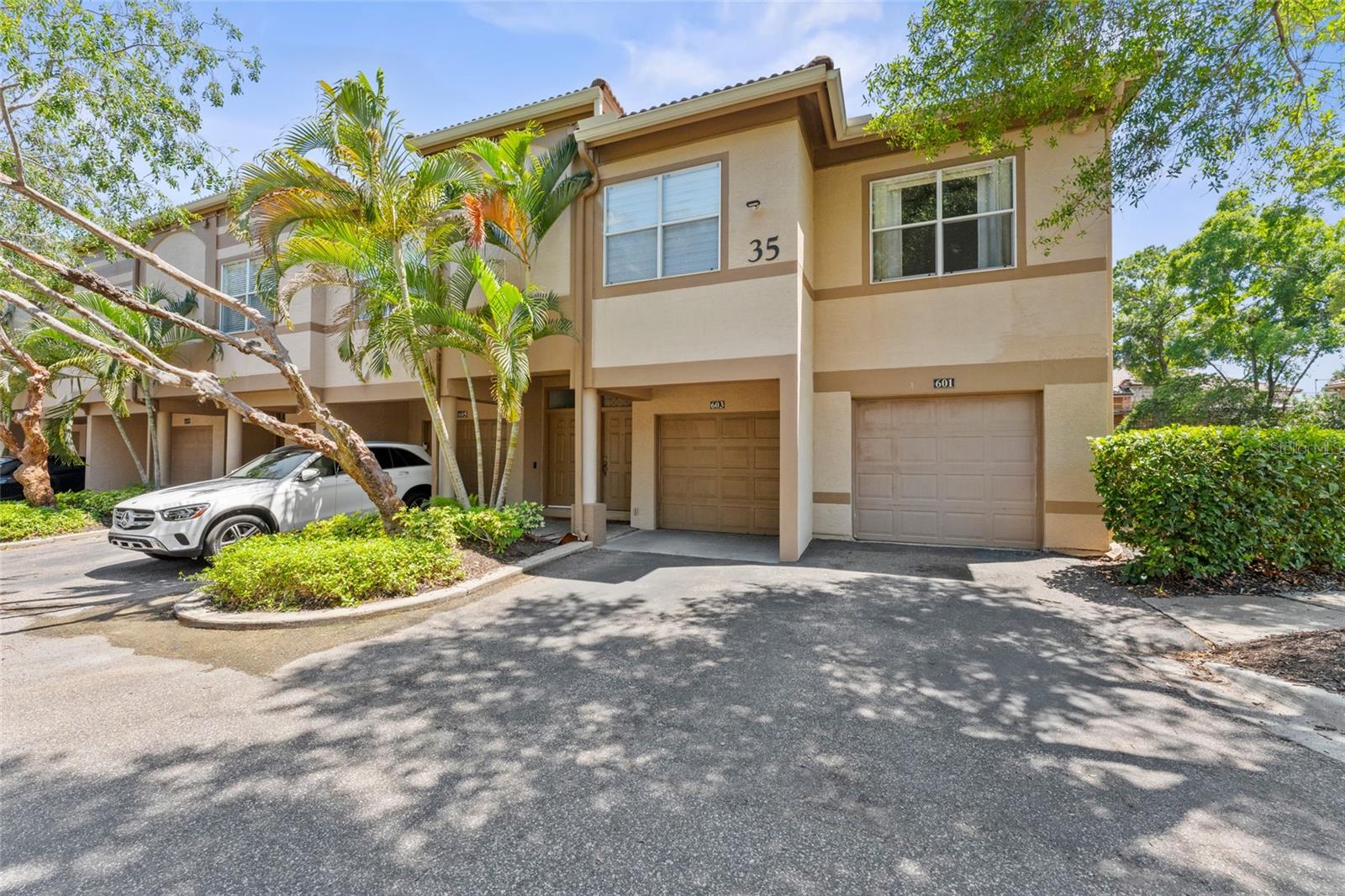 ISLAND WALK A CONDOMINIUM - Residential