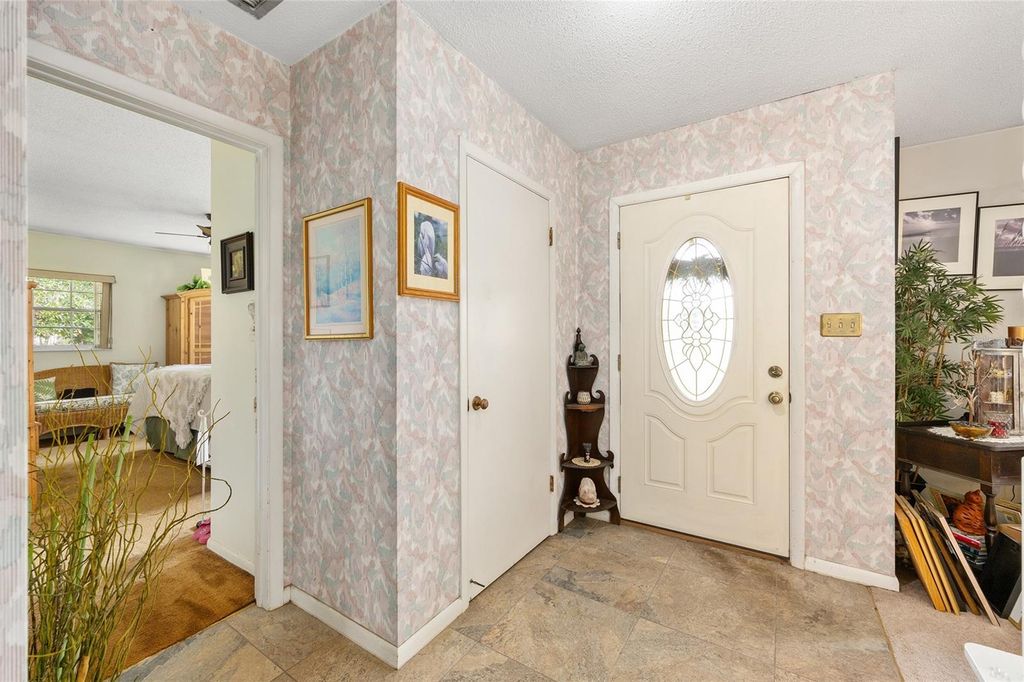 Photo of 3930 SE 12th Street, Ocala, FL 34471 (MLS # OM710907)