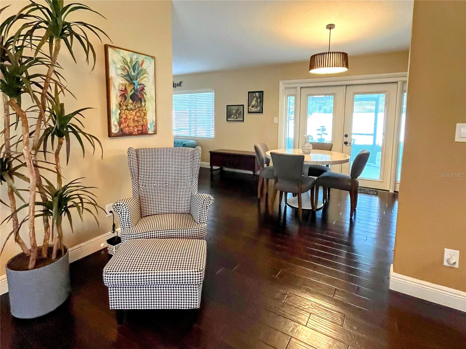 WILLIAMS GROVE - Residential