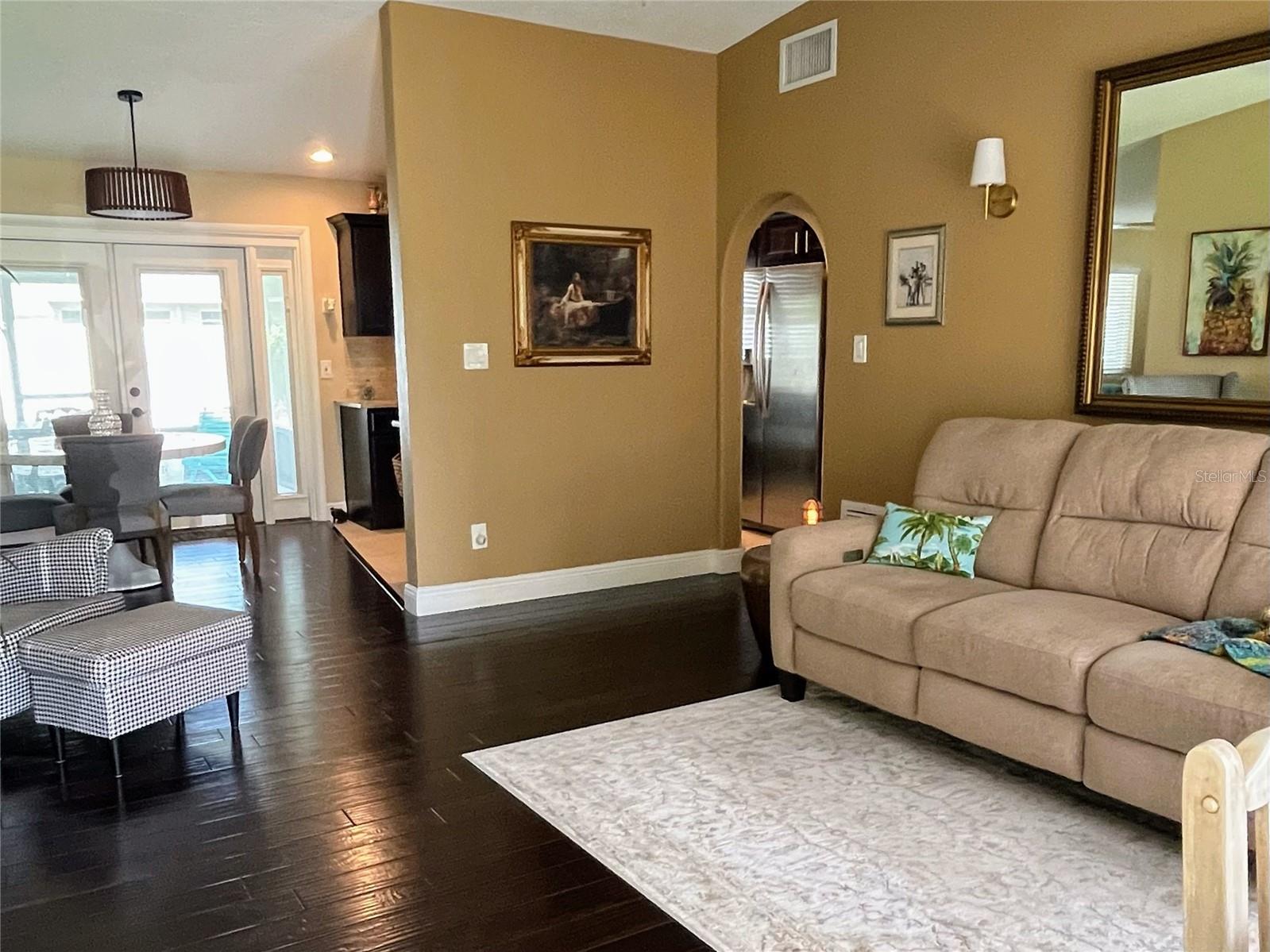 WILLIAMS GROVE - Residential