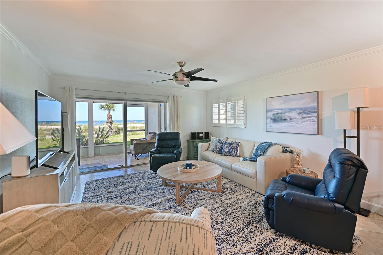 852 GOLDEN BEACH BOULEVARD 852