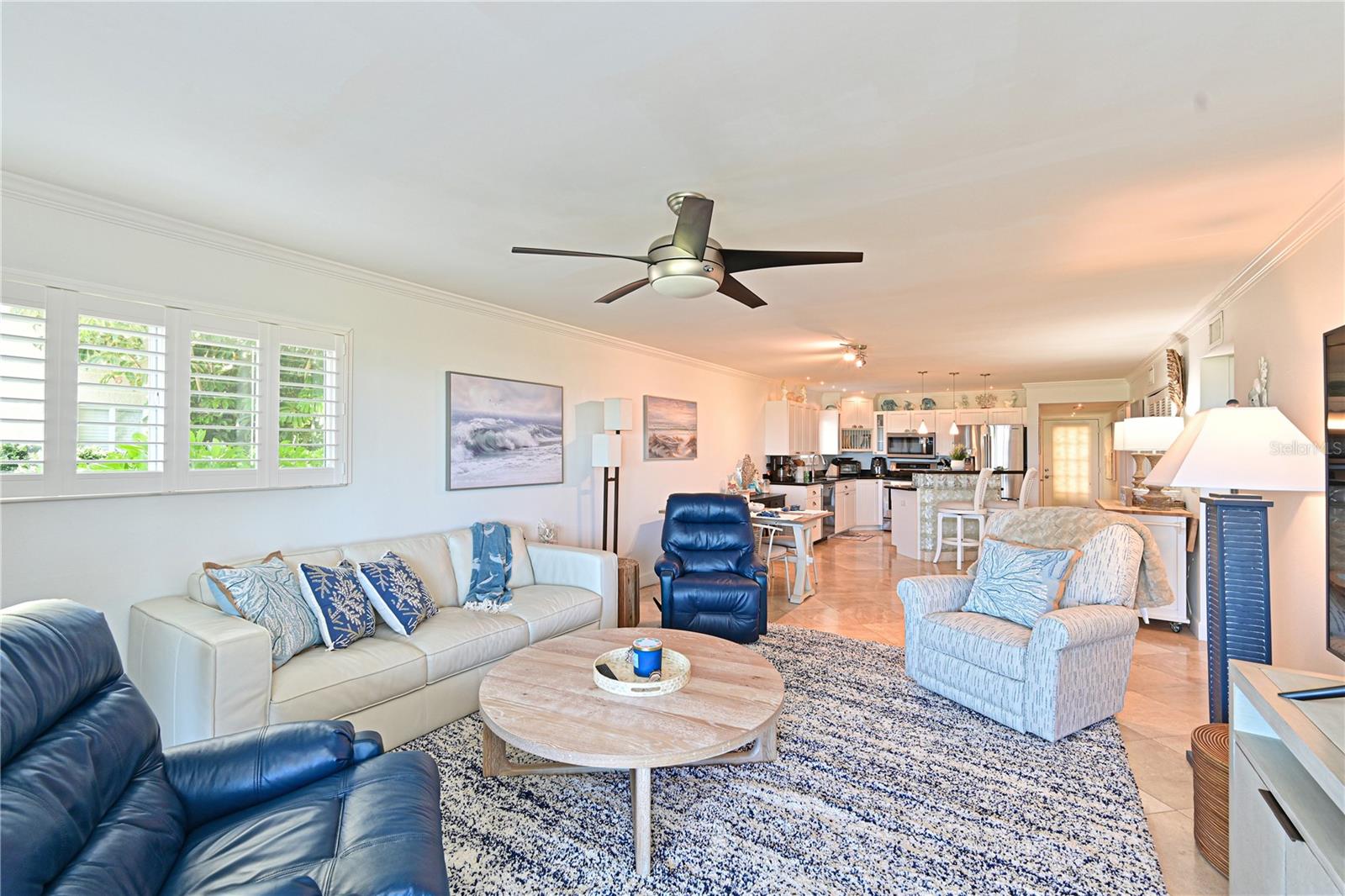 GOLDEN BEACH CONDO RESIDENCE - Residential