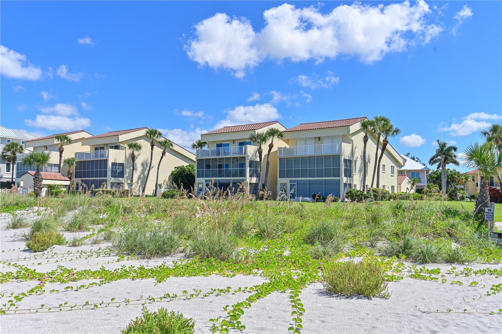 GOLDEN BEACH CONDO RESIDENCE - Residential