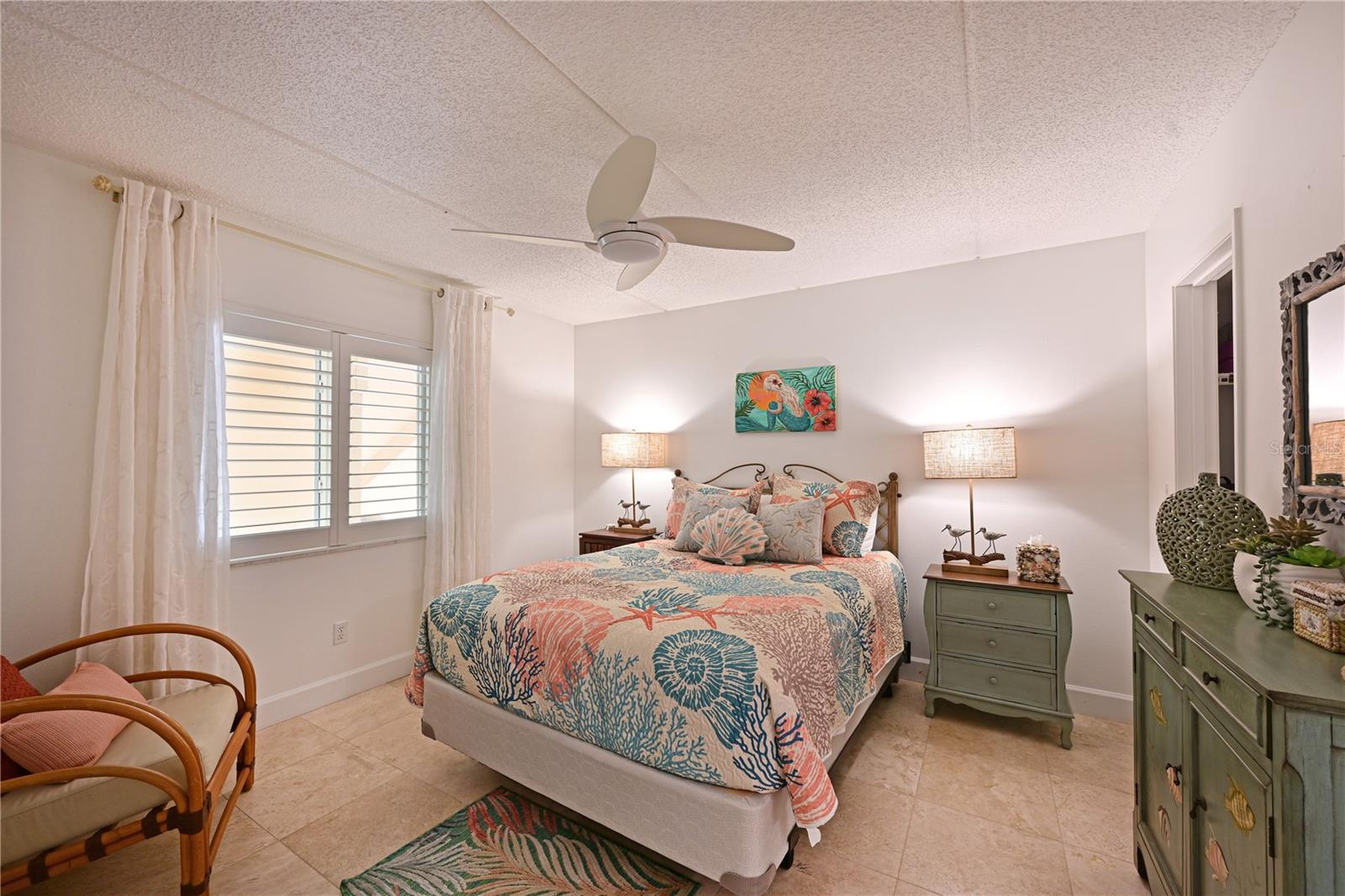 GOLDEN BEACH CONDO RESIDENCE - Residential