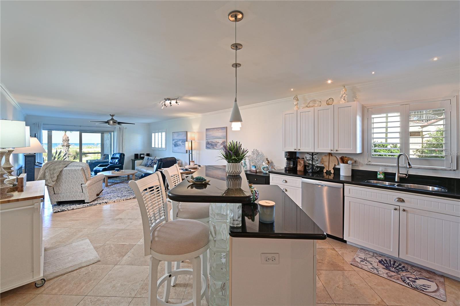 GOLDEN BEACH CONDO RESIDENCE - Residential