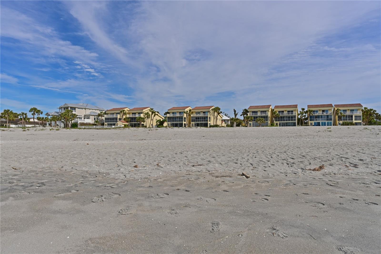 GOLDEN BEACH CONDO RESIDENCE - Residential