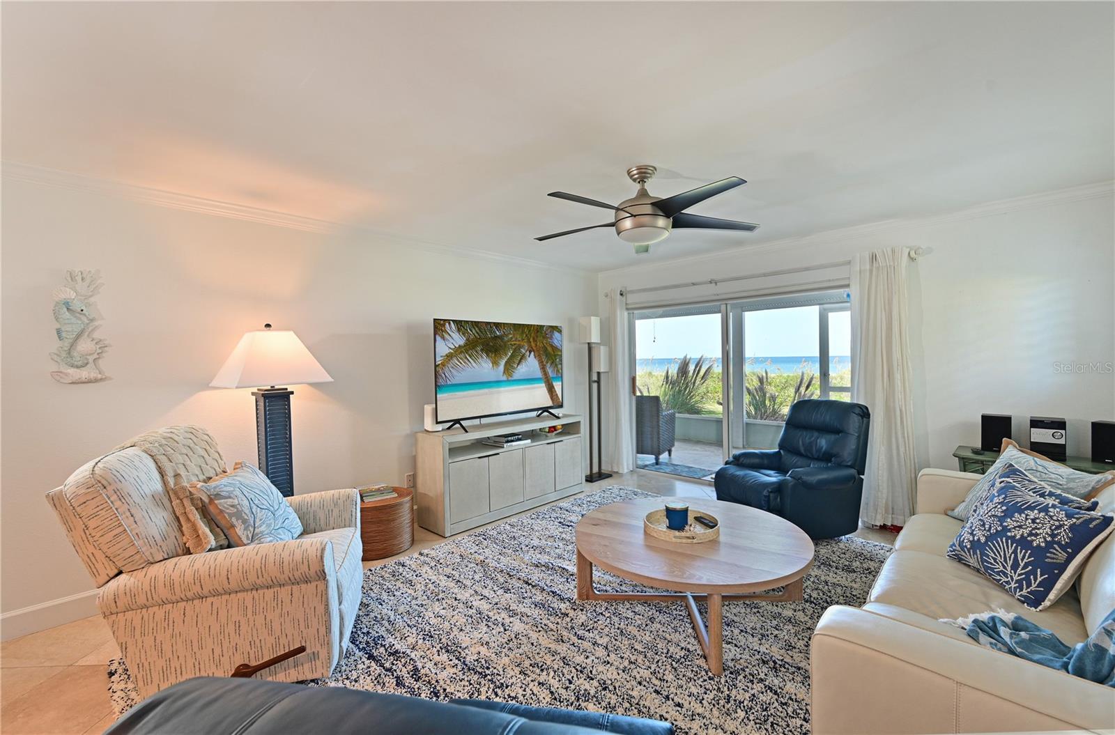 852 GOLDEN BEACH BOULEVARD 852