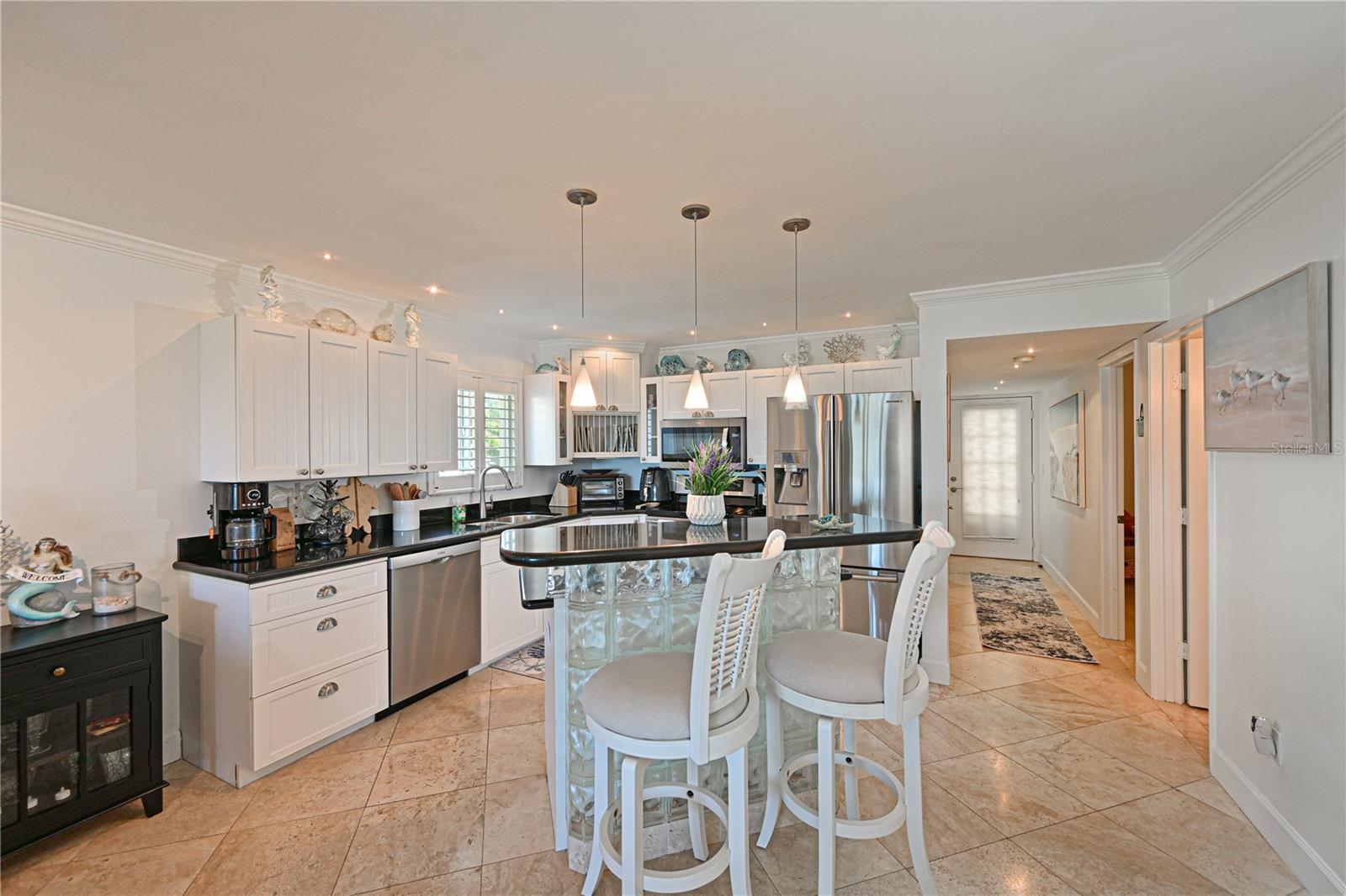 GOLDEN BEACH CONDO RESIDENCE - Residential