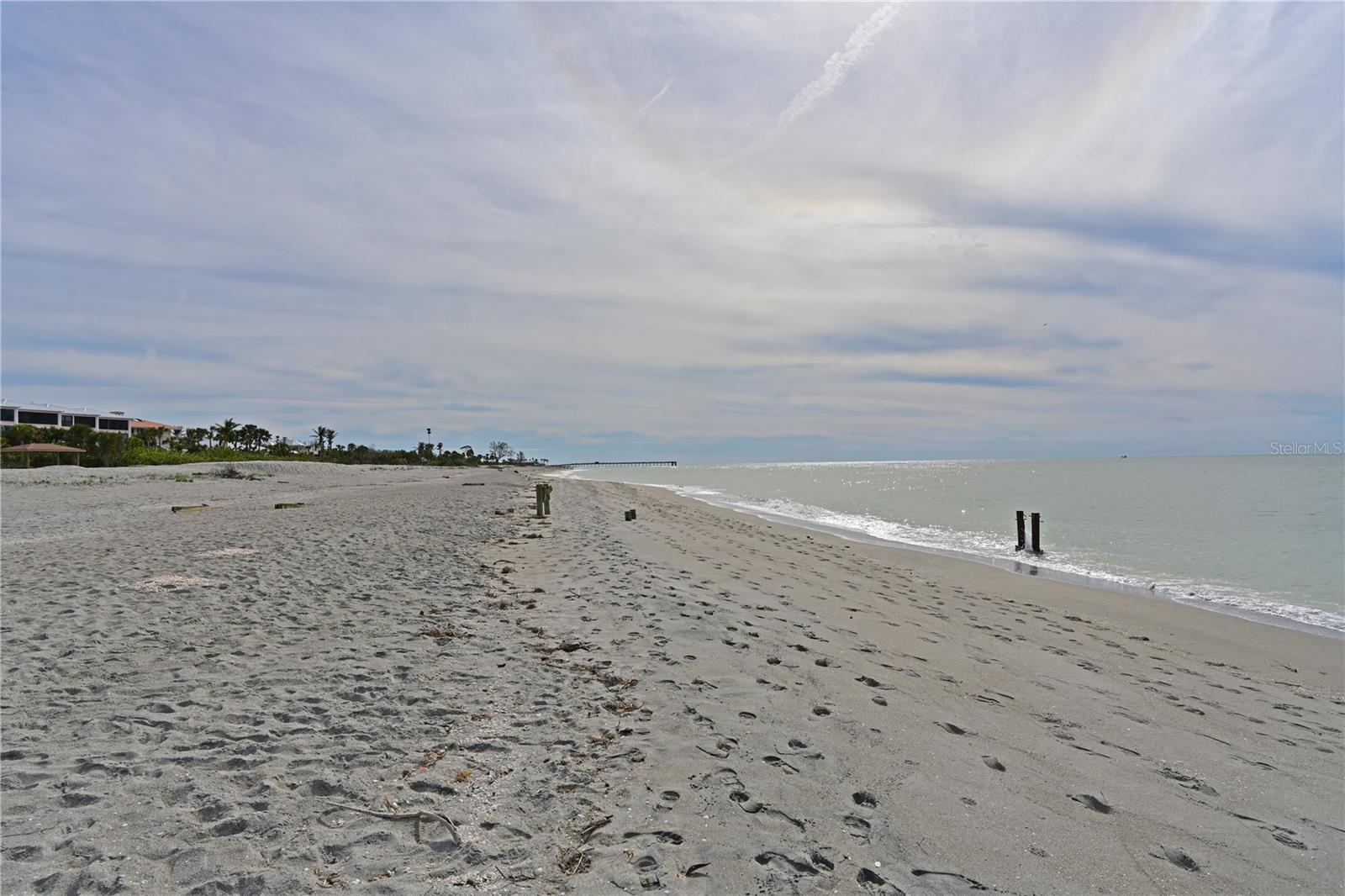 GOLDEN BEACH CONDO RESIDENCE - Residential