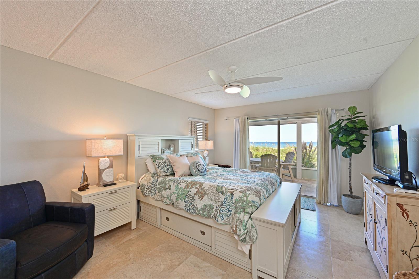 GOLDEN BEACH CONDO RESIDENCE - Residential