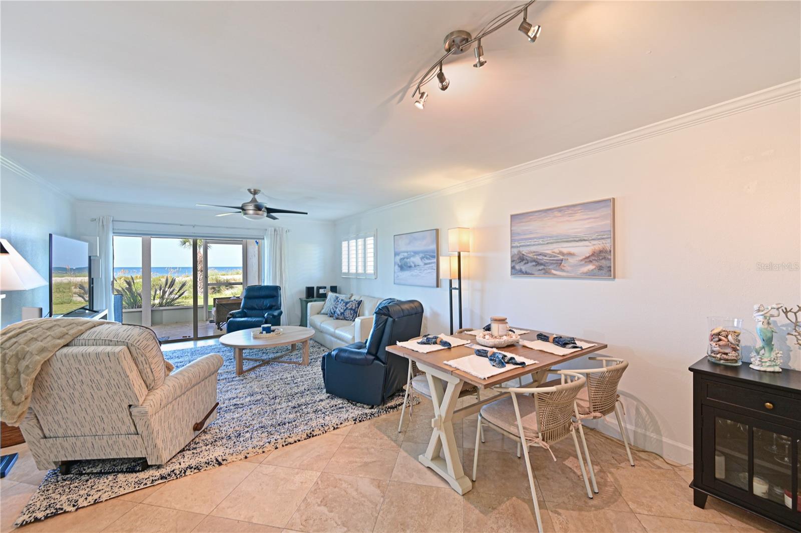 GOLDEN BEACH CONDO RESIDENCE - Residential