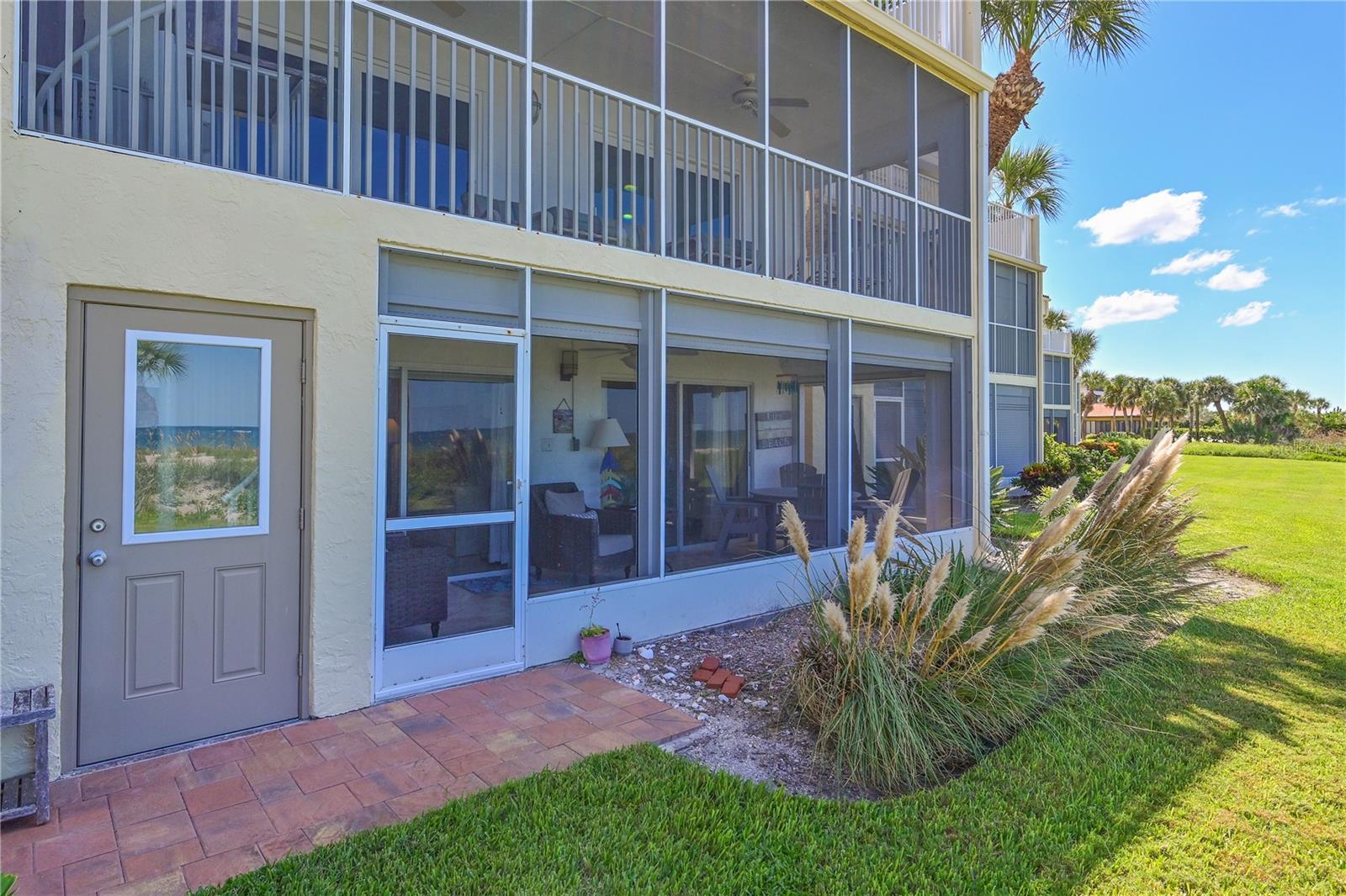 GOLDEN BEACH CONDO RESIDENCE - Residential