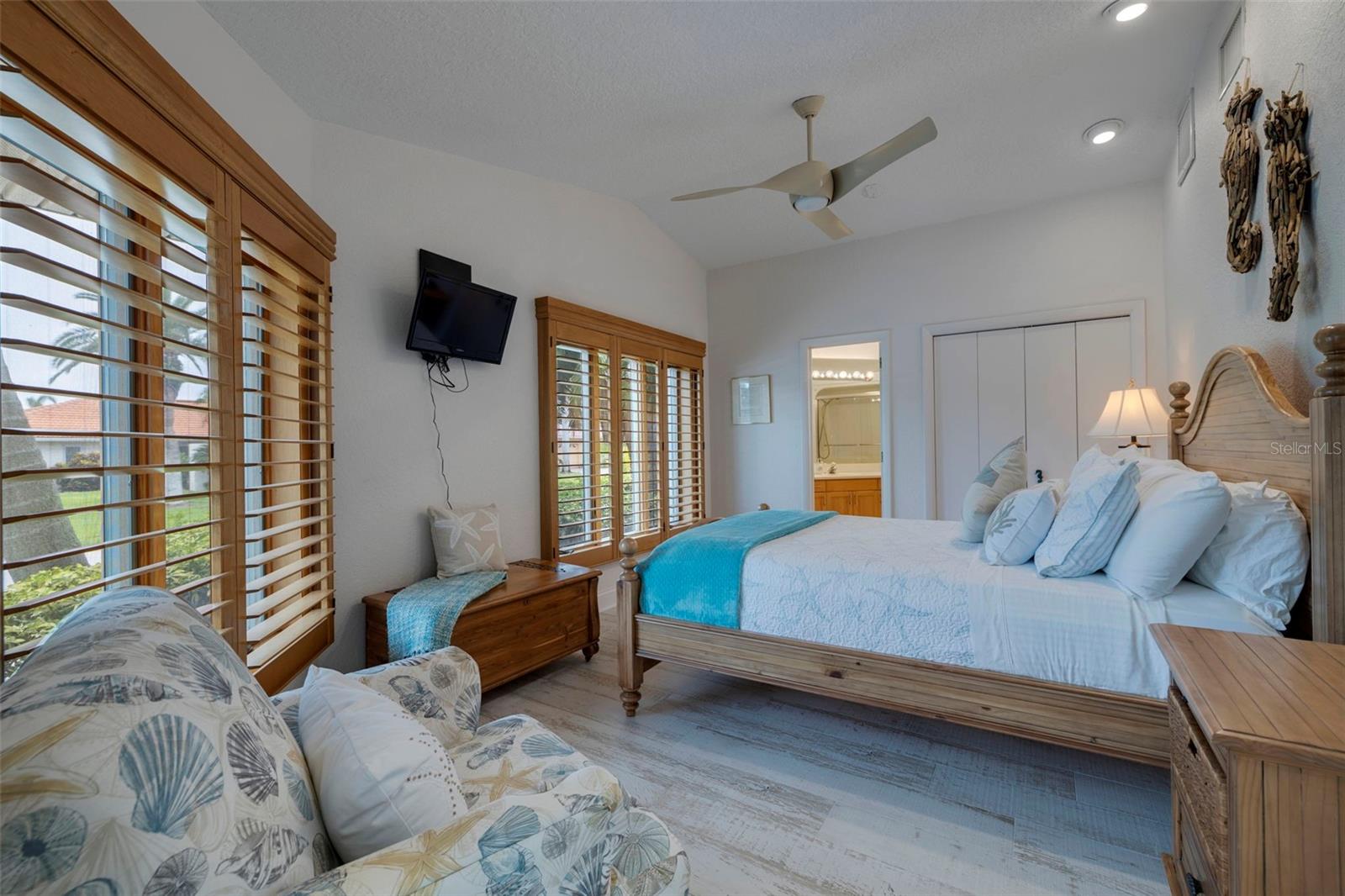 VENETIAN ISLES UNIT 8 - Residential