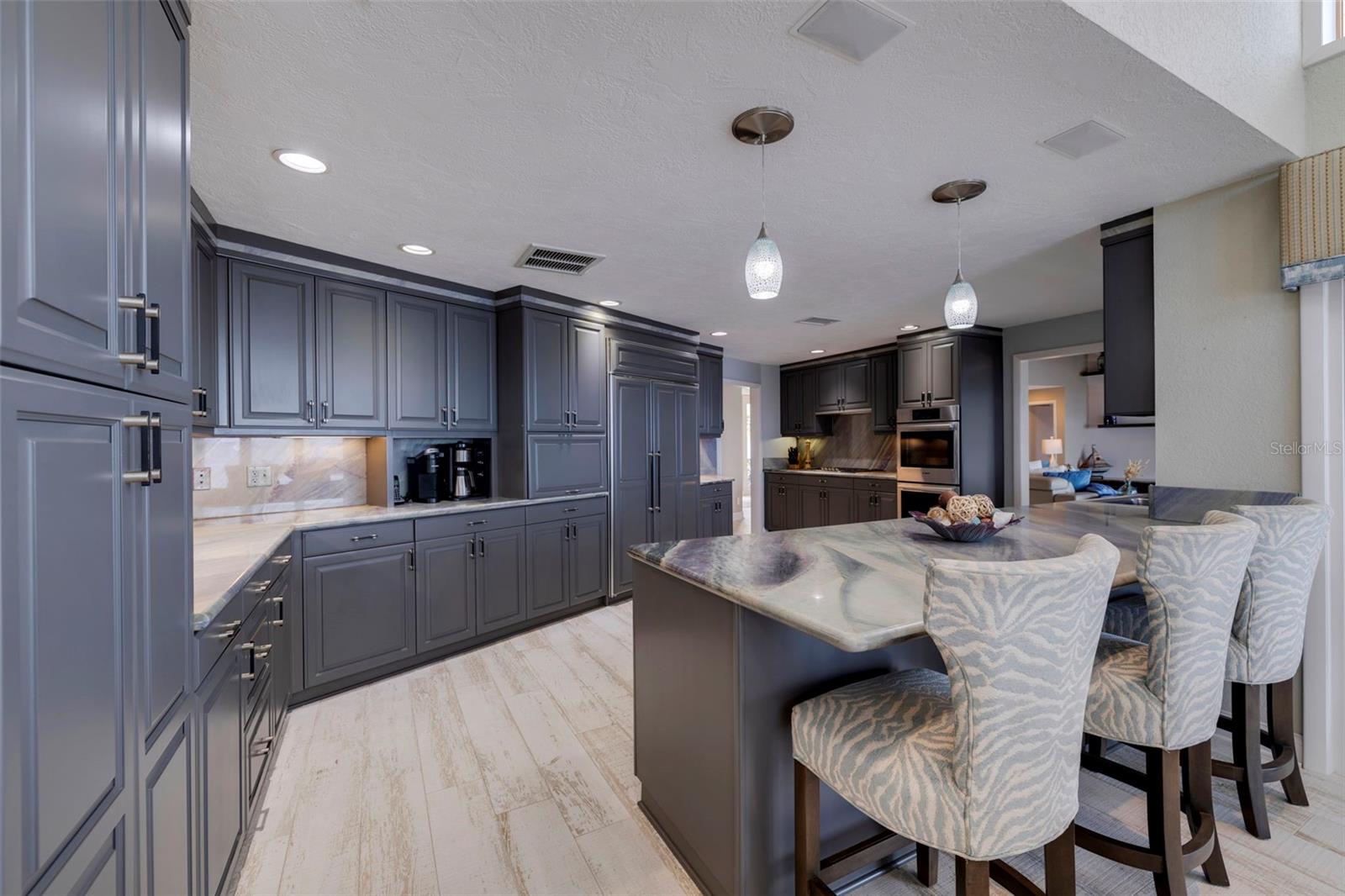 VENETIAN ISLES UNIT 8 - Residential