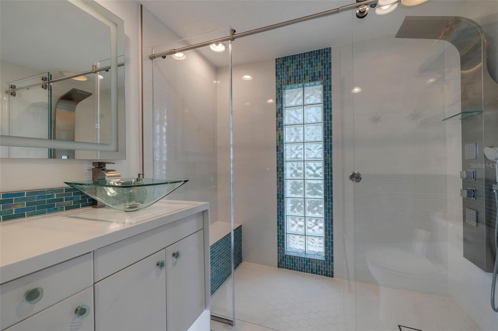 VENETIAN ISLES UNIT 8 - Residential