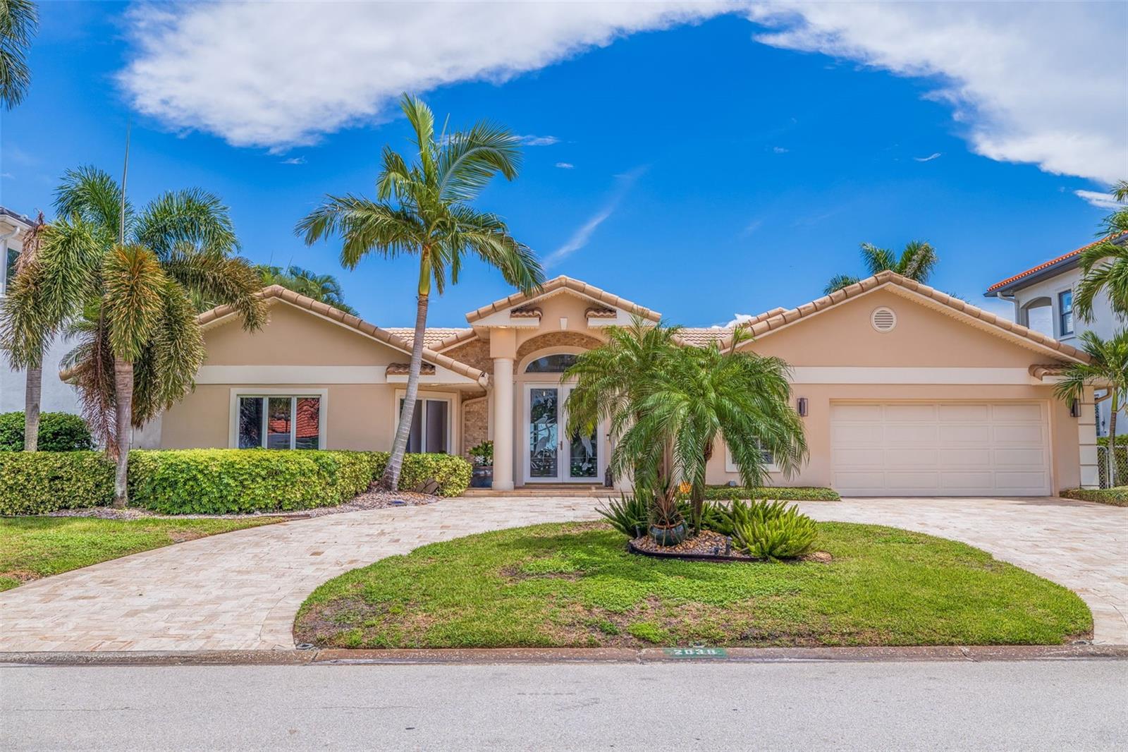 VENETIAN ISLES UNIT 8 - Residential