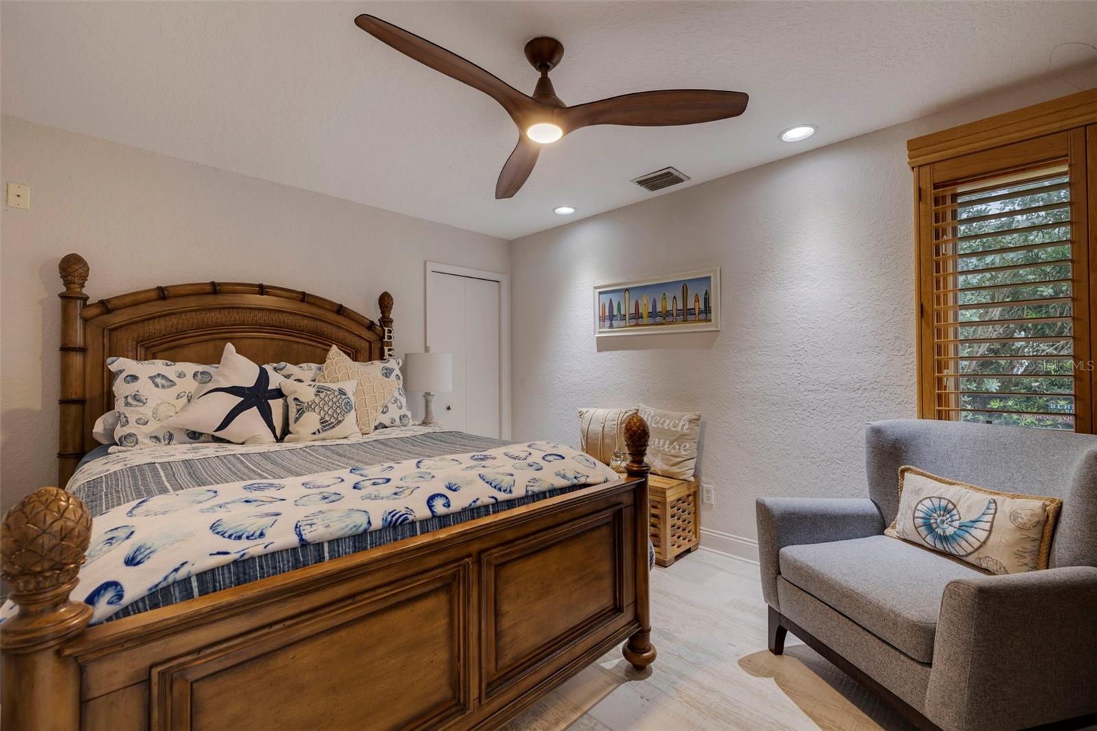 VENETIAN ISLES UNIT 8 - Residential